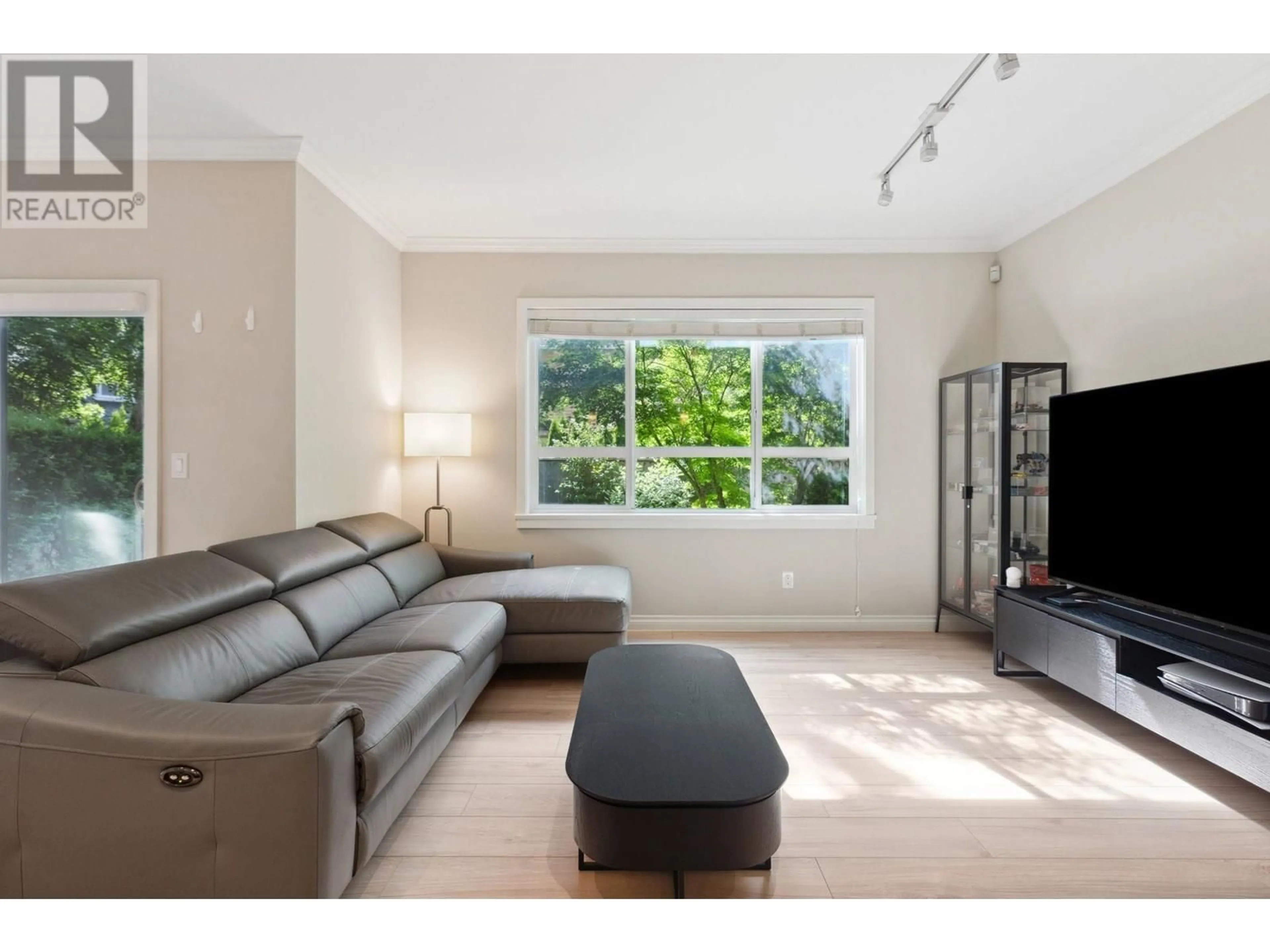 Living room with furniture, unknown for 9 - 10611 GILBERT ROAD, Richmond British Columbia V7E2H4