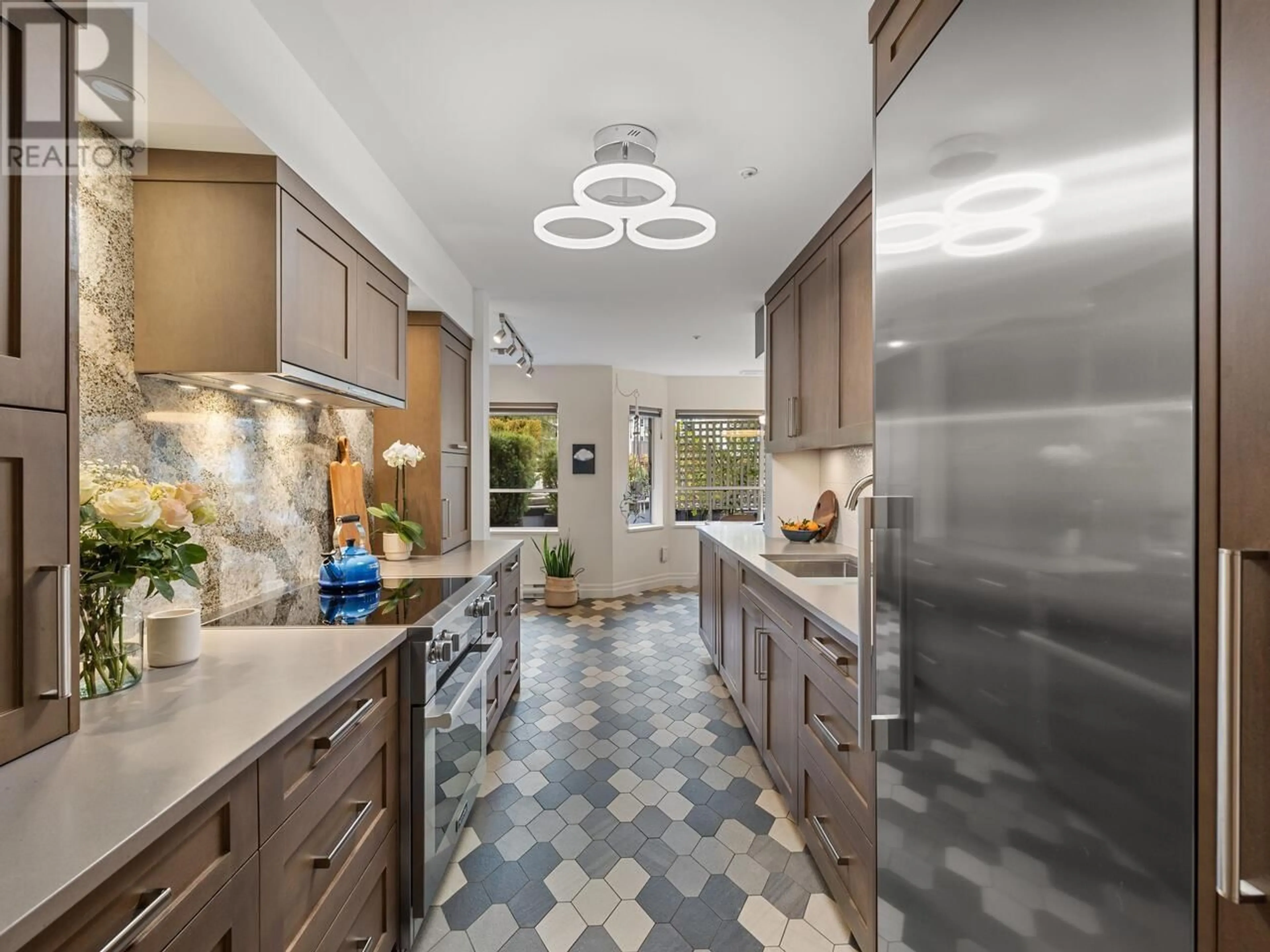 Contemporary kitchen, ceramic/tile floor for 112 - 3690 BANFF COURT, North Vancouver British Columbia V7H2Y7