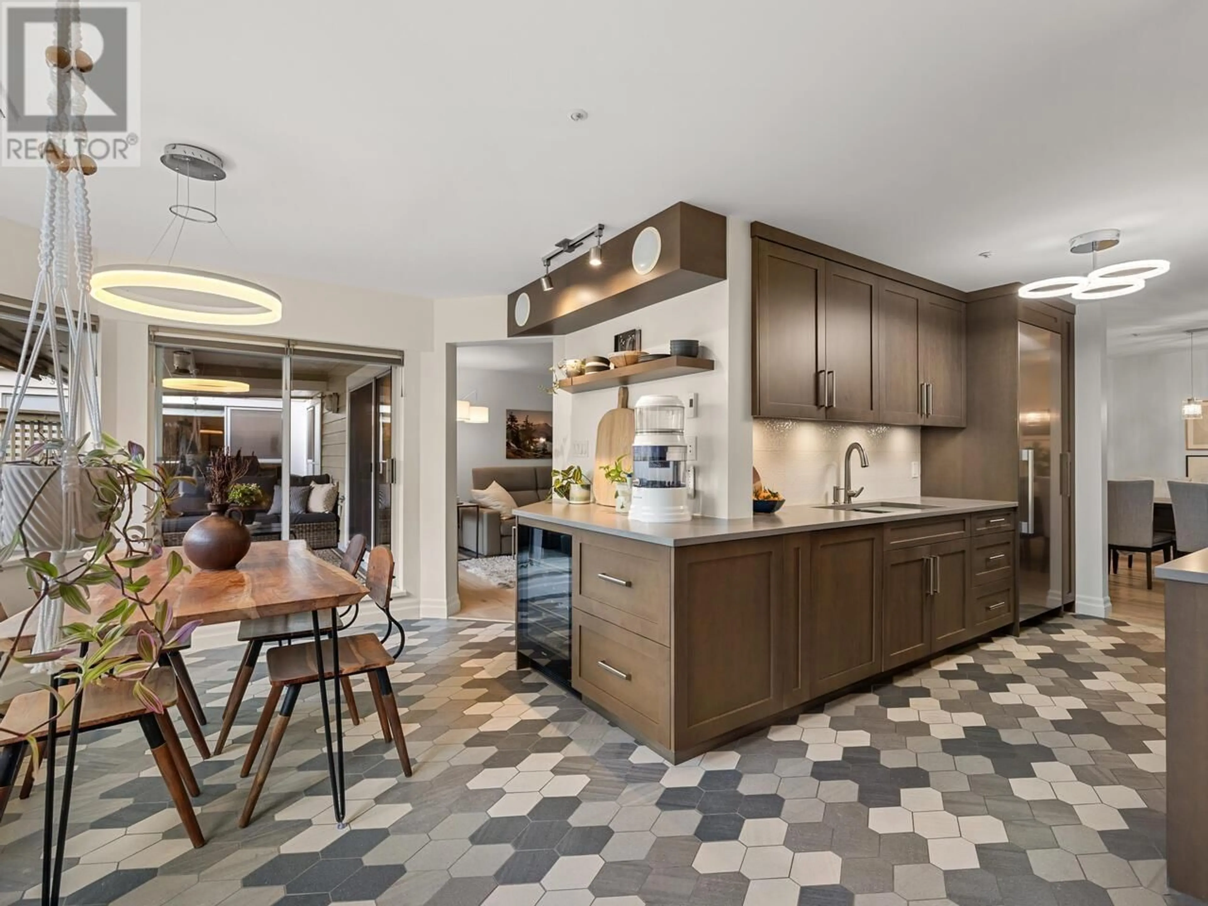 Open concept kitchen, ceramic/tile floor for 112 - 3690 BANFF COURT, North Vancouver British Columbia V7H2Y7