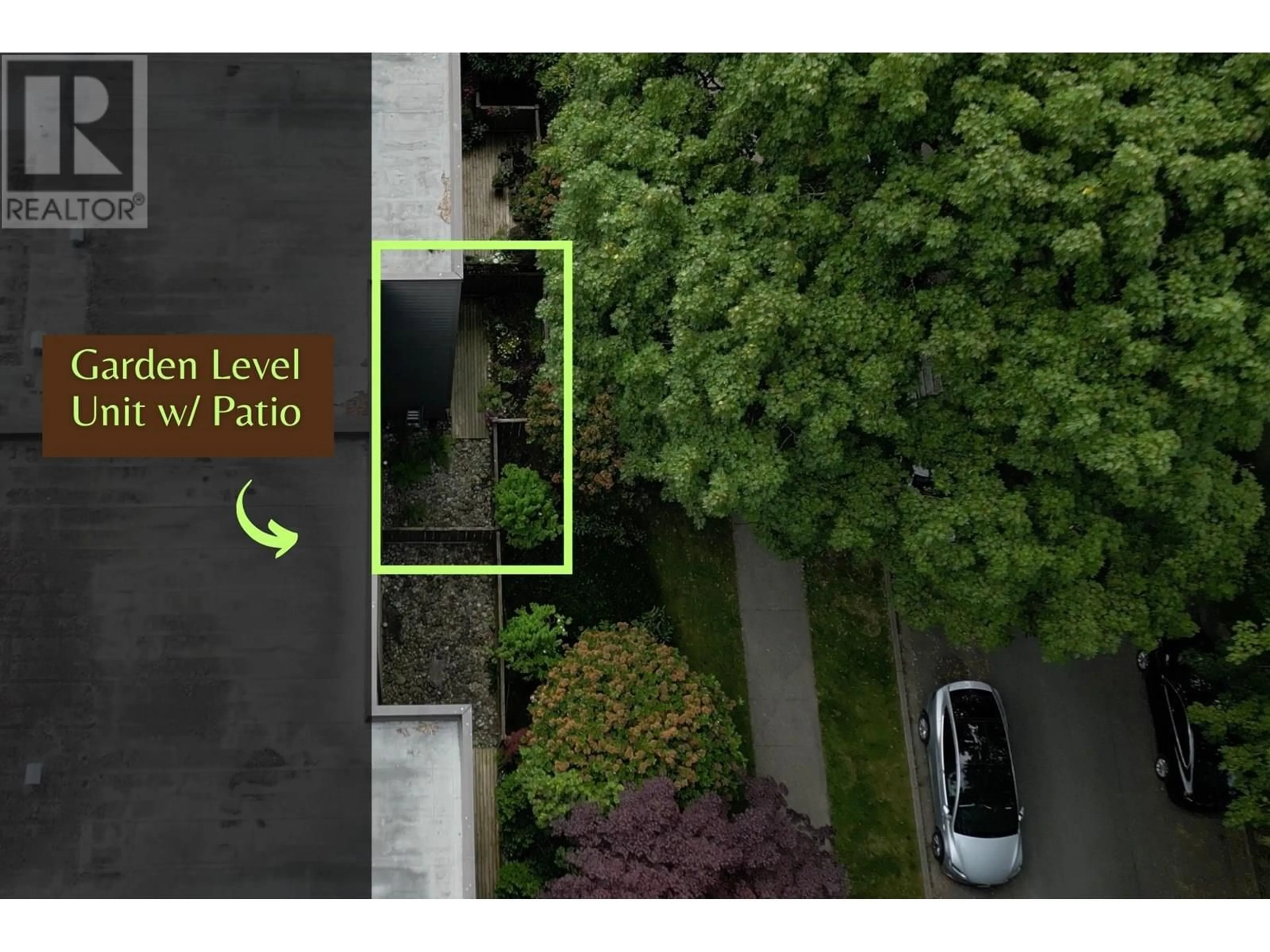 A pic from outside/outdoor area/front of a property/back of a property/a pic from drone, street for 110 - 1710 13TH AVENUE, Vancouver British Columbia V6J2H1