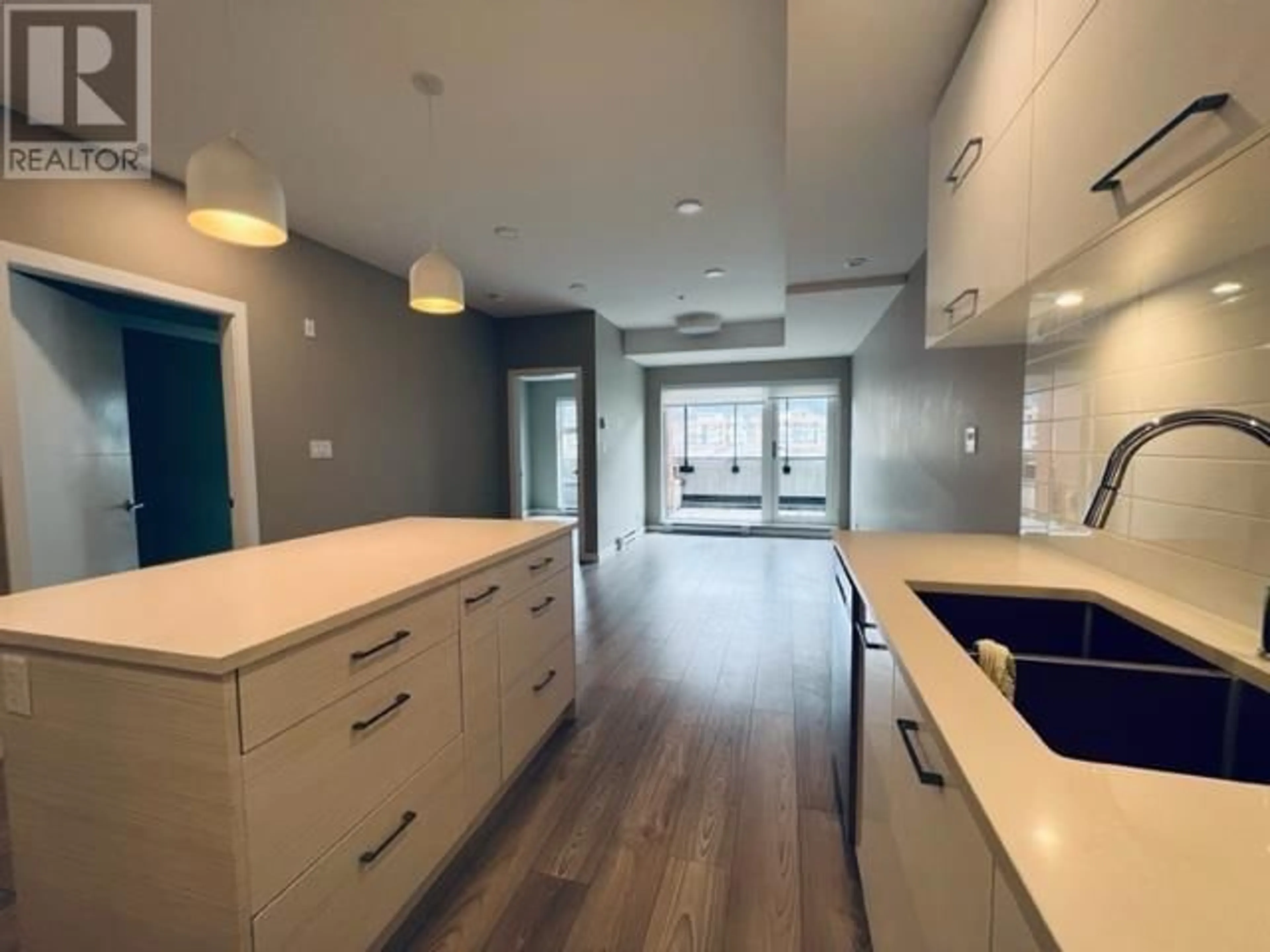 Open concept kitchen, unknown for 310 - 38033 SECOND AVENUE, Squamish British Columbia V8B0C4