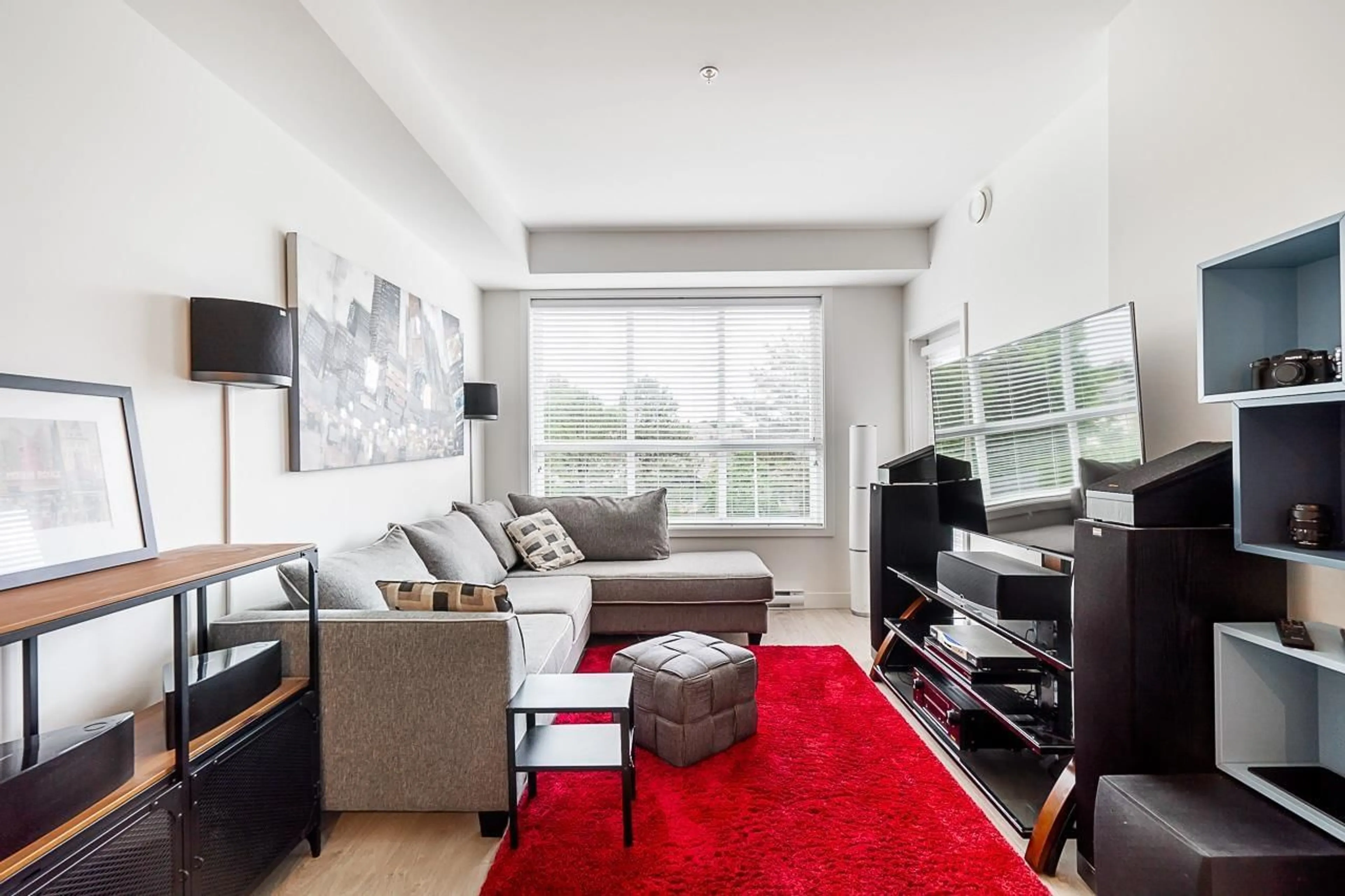 Living room with furniture, unknown for 202 - 6438 195A, Surrey British Columbia V4N6R5