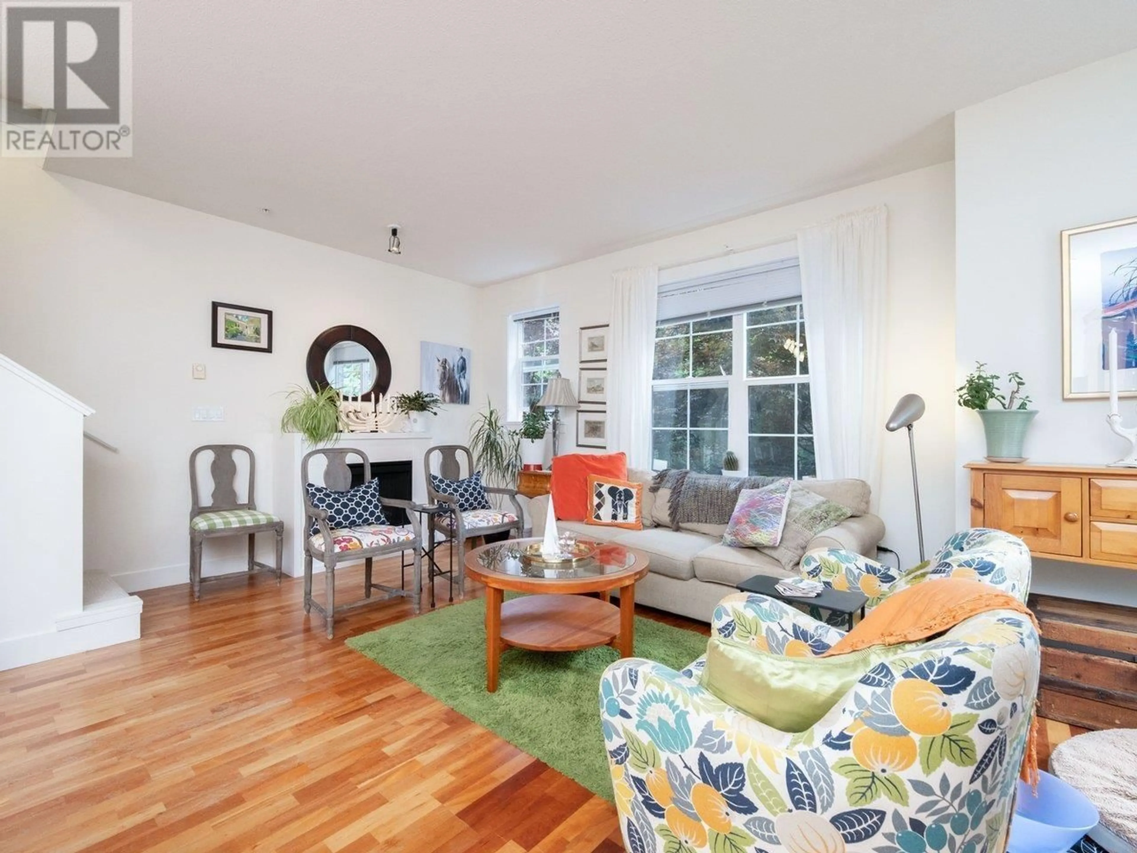 Living room with furniture, unknown for 1 - 5808 TISDALL STREET, Vancouver British Columbia V5Z3N2