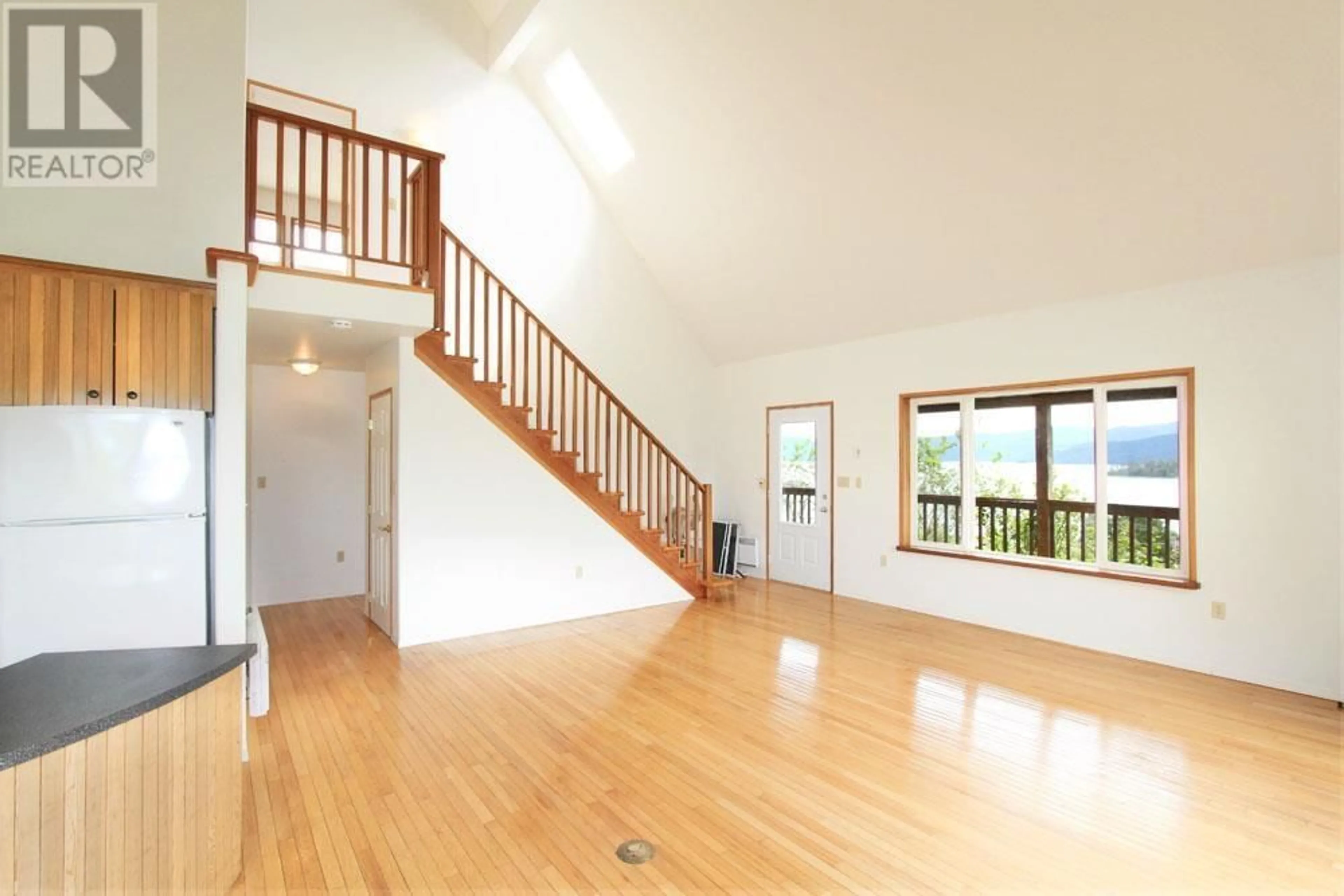 Indoor foyer for 209 2ND AVENUE, Daajing Giids City British Columbia V0T1S0