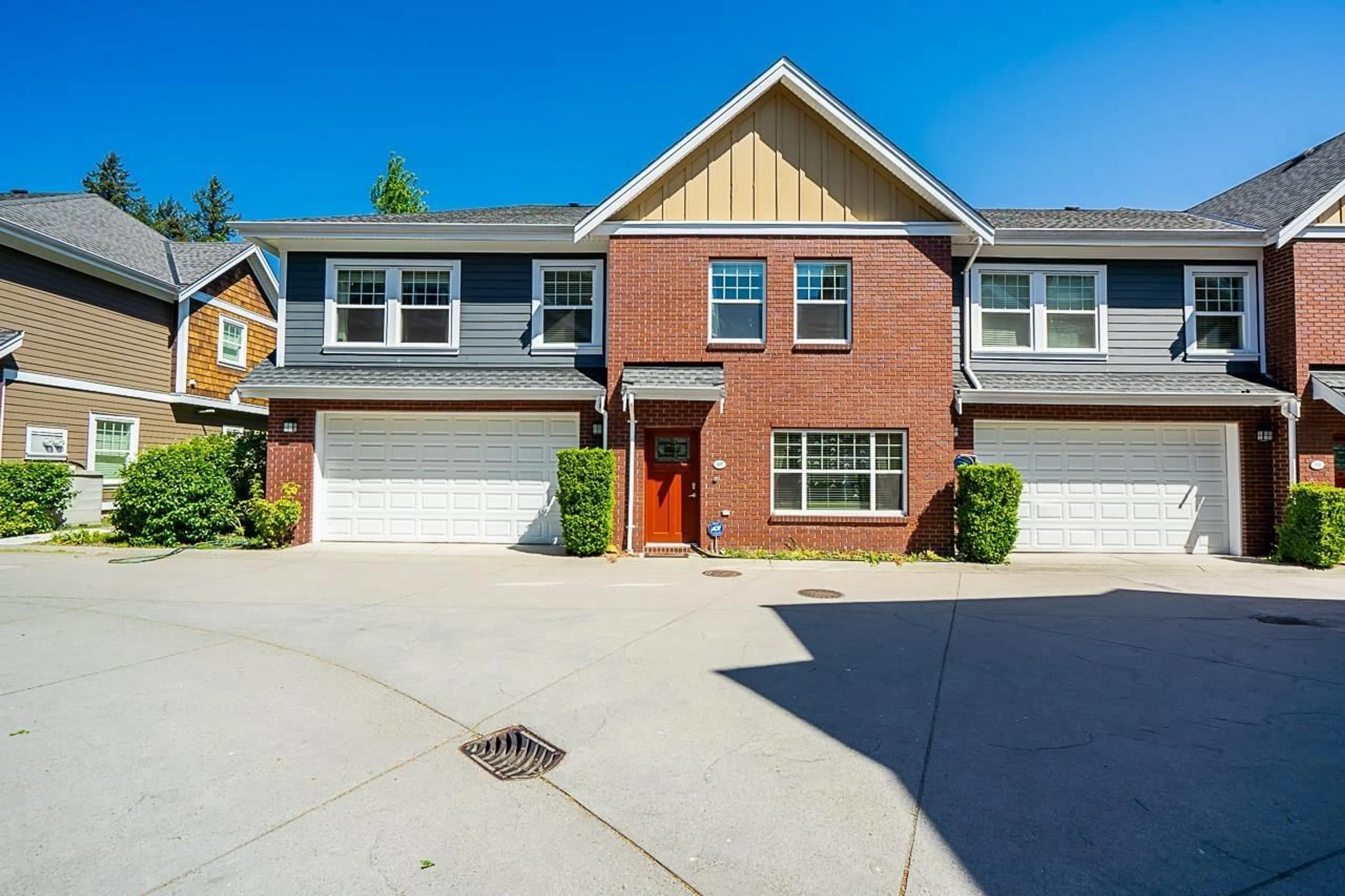 Home with brick exterior material, street for 7 - 15988 32, Surrey British Columbia V3Z2J4