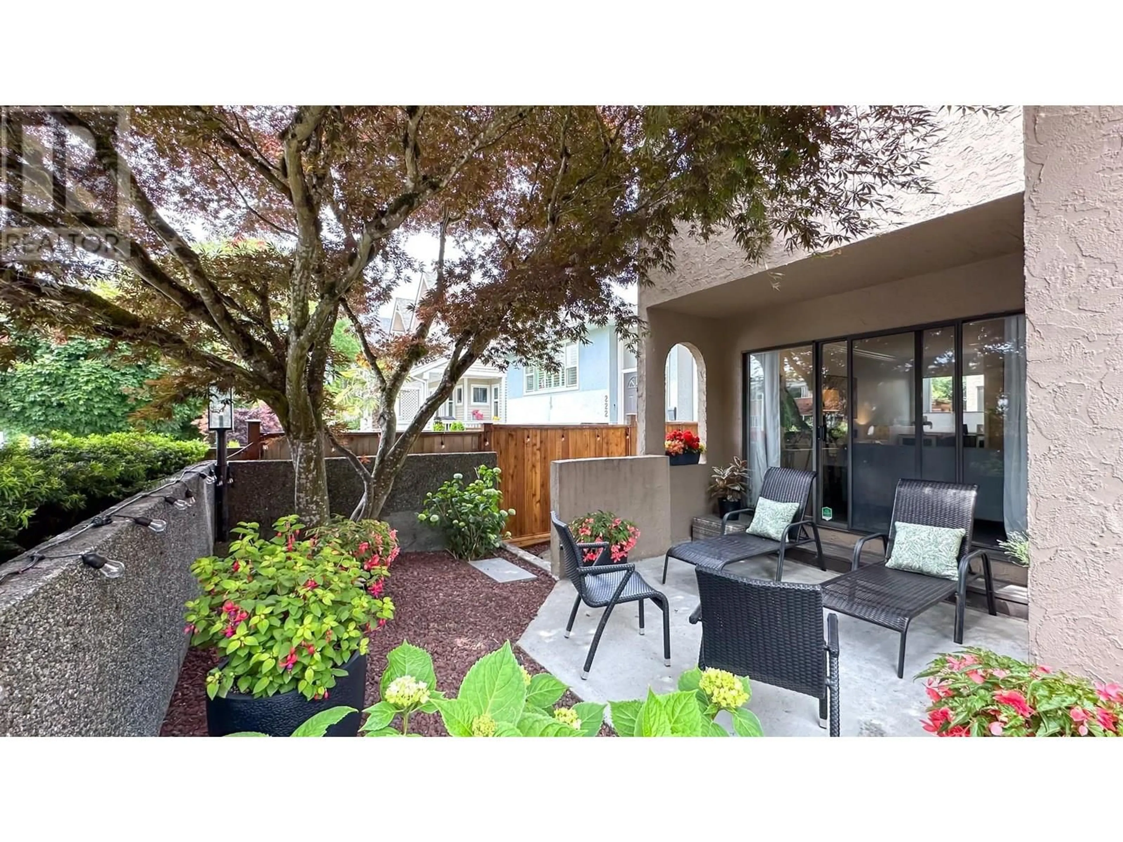 Patio, street for 1 - 226 10 STREET, North Vancouver British Columbia V7L2E1