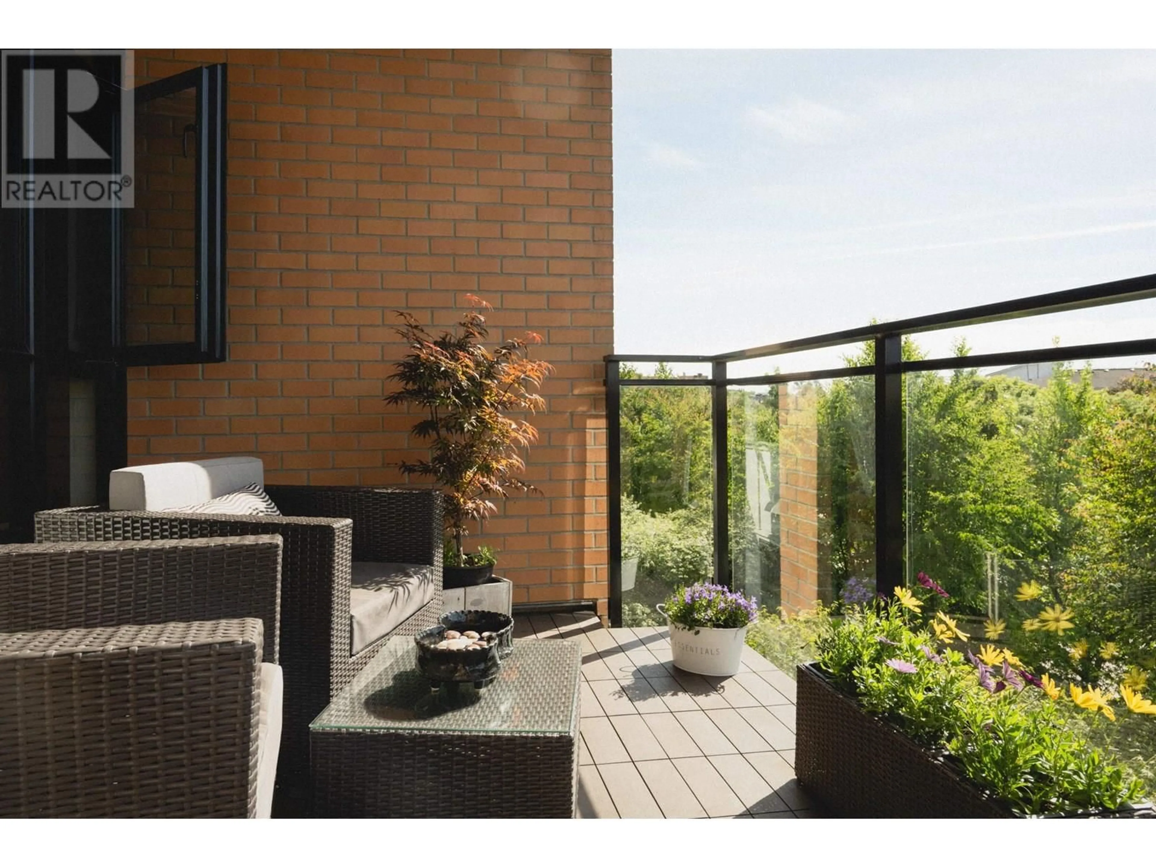 Patio, unknown for 303 - 220 SALTER STREET, New Westminster British Columbia V3M0H4