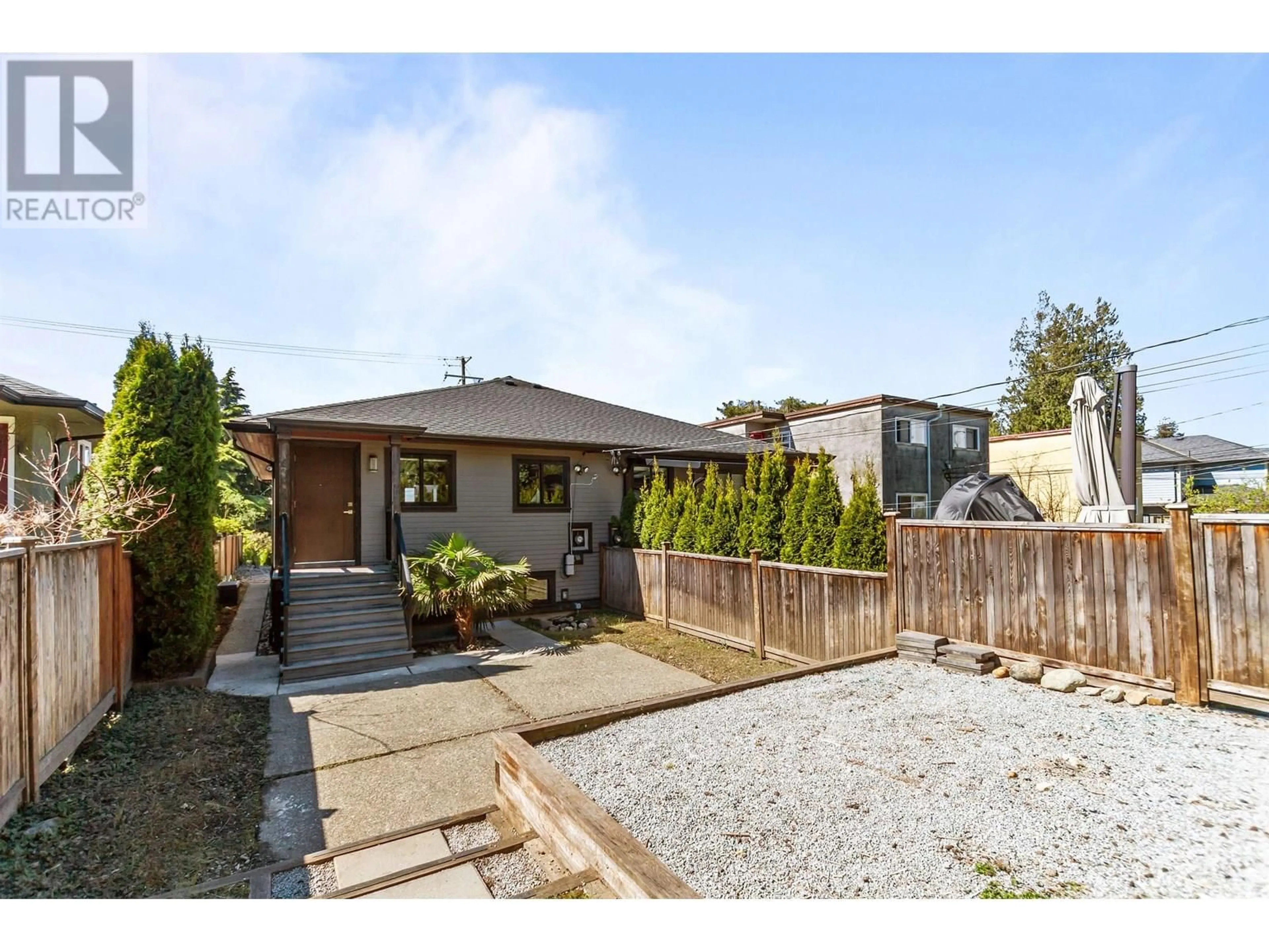 Home with brick exterior material, street for 384 4TH STREET, North Vancouver British Columbia V7L1J2