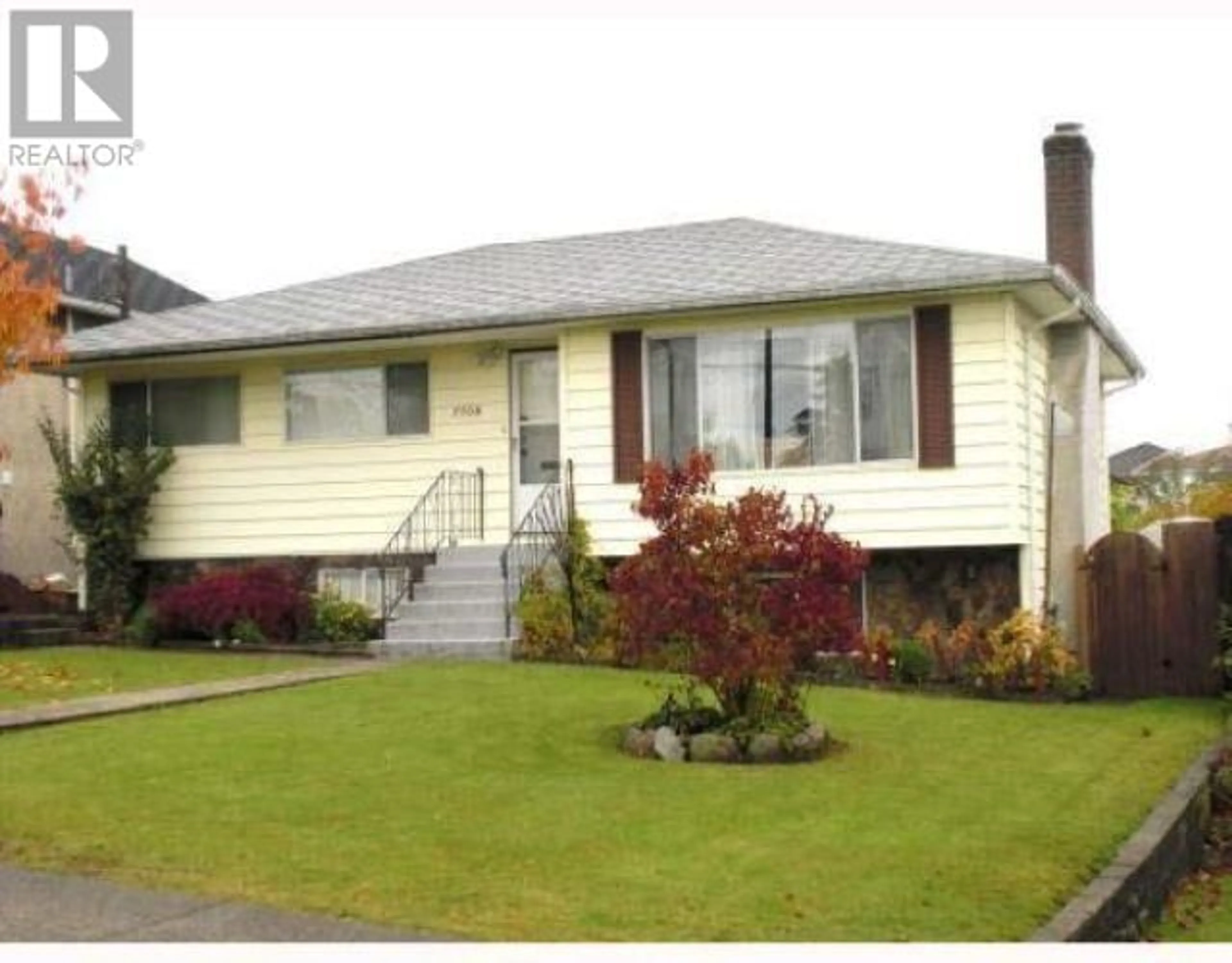 Home with vinyl exterior material, street for 7708 DAVIES STREET, Burnaby British Columbia V3N3H1