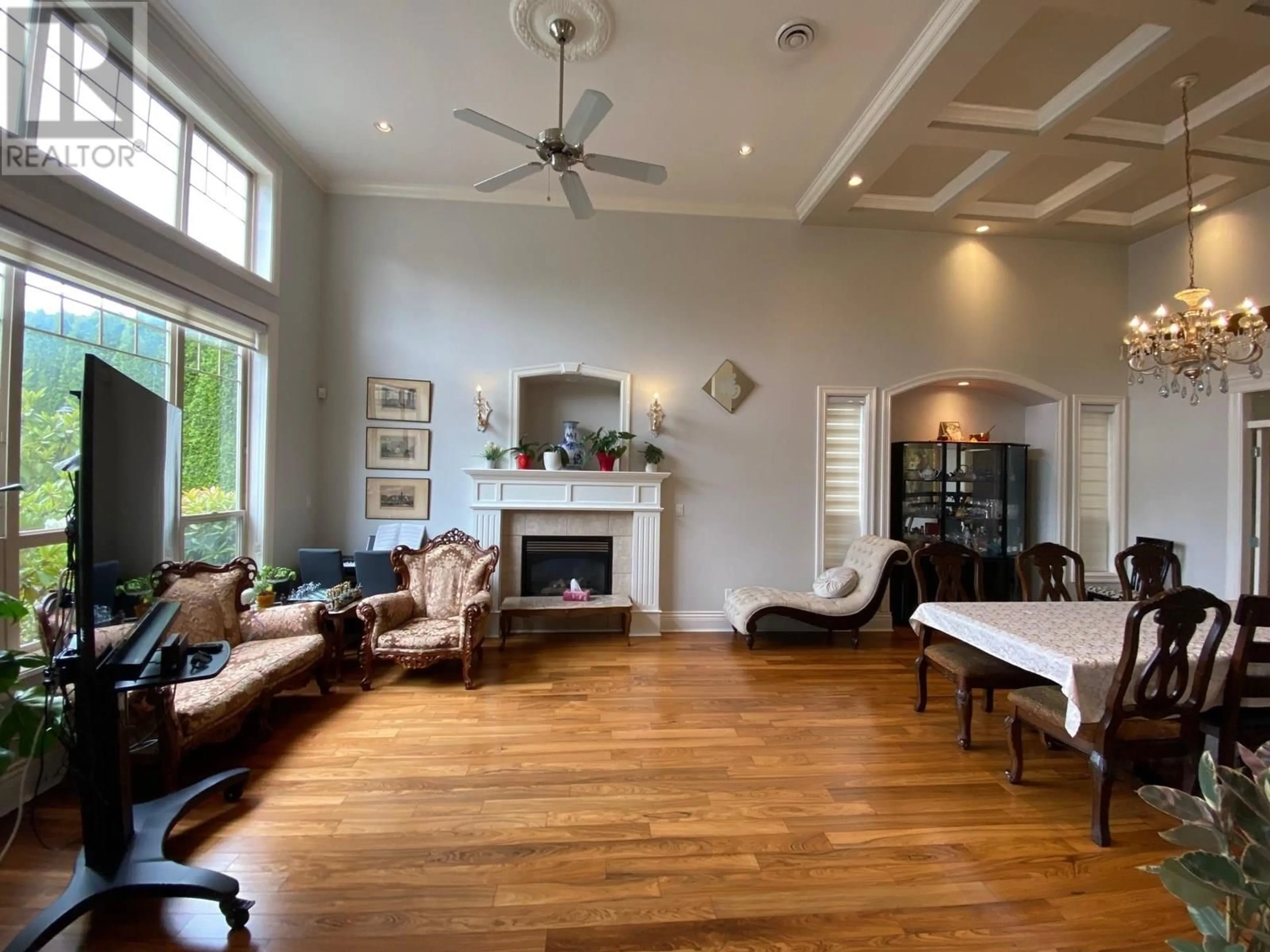 Living room with furniture, unknown for 4680 GRANVILLE AVENUE, Richmond British Columbia V7C1E4