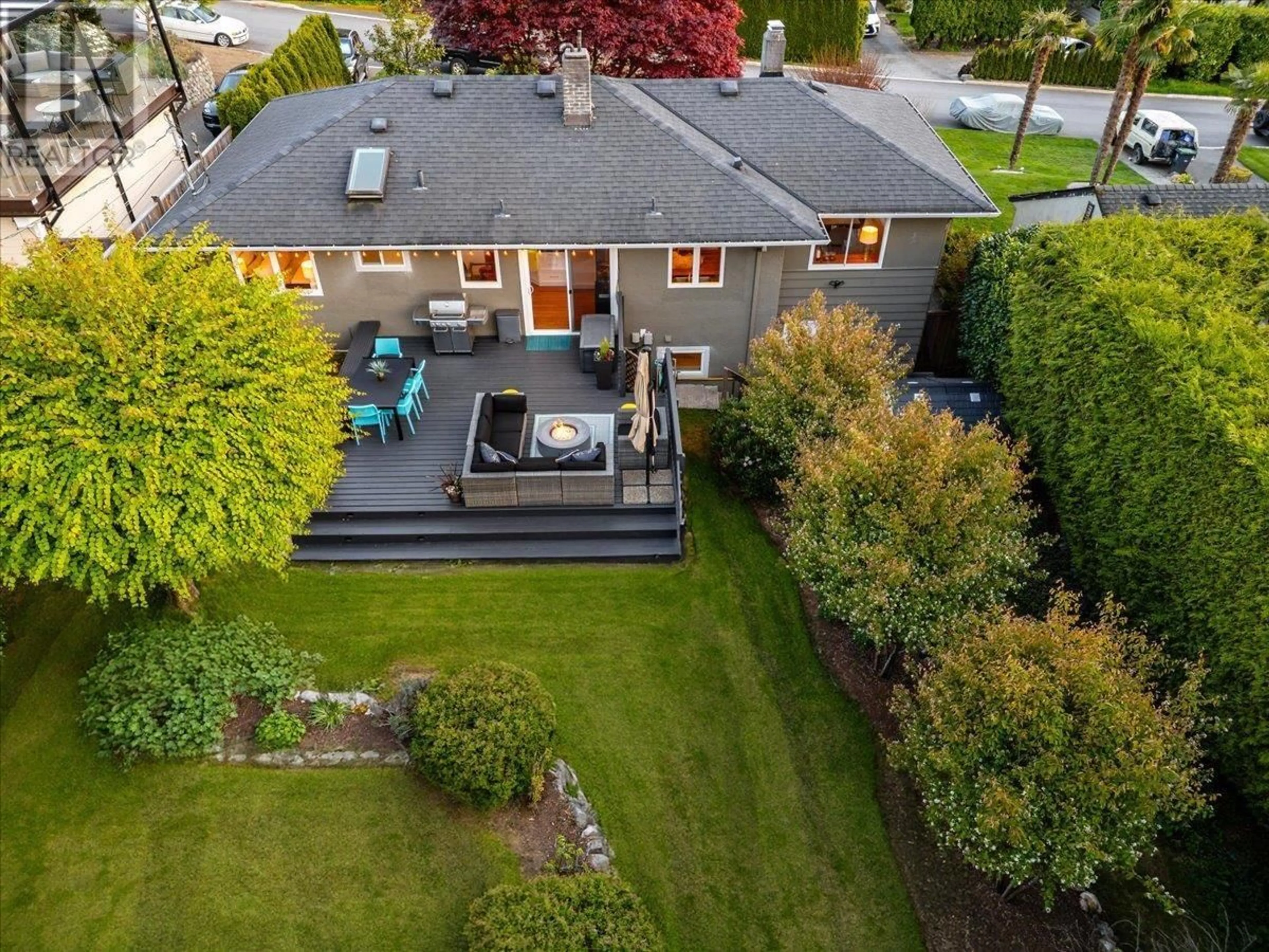 A pic from outside/outdoor area/front of a property/back of a property/a pic from drone, street for 268 HOLYROOD ROAD, North Vancouver British Columbia V7N2R5