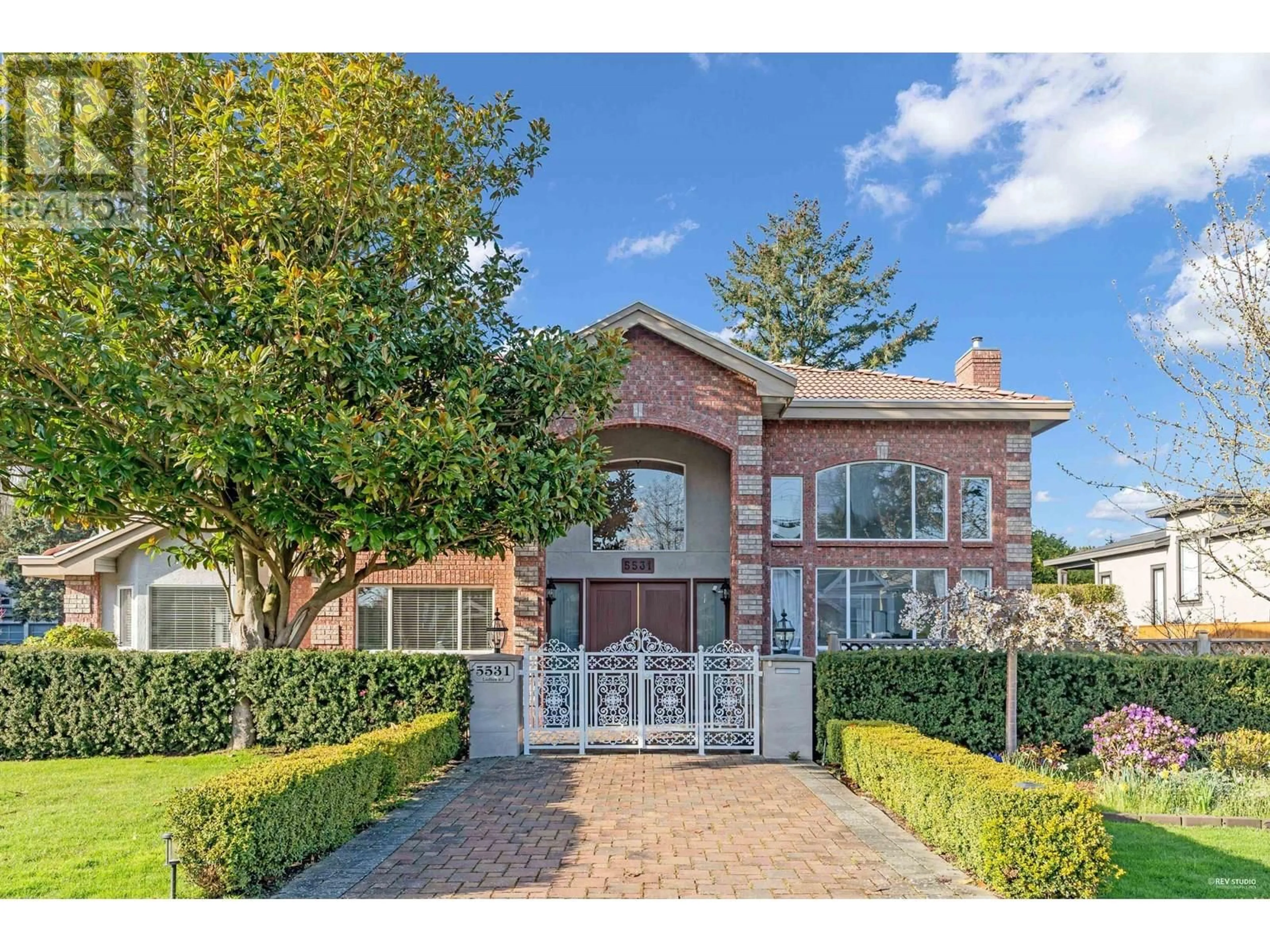 Home with brick exterior material, street for 5531 LUDLOW ROAD, Richmond British Columbia V7C2Z5