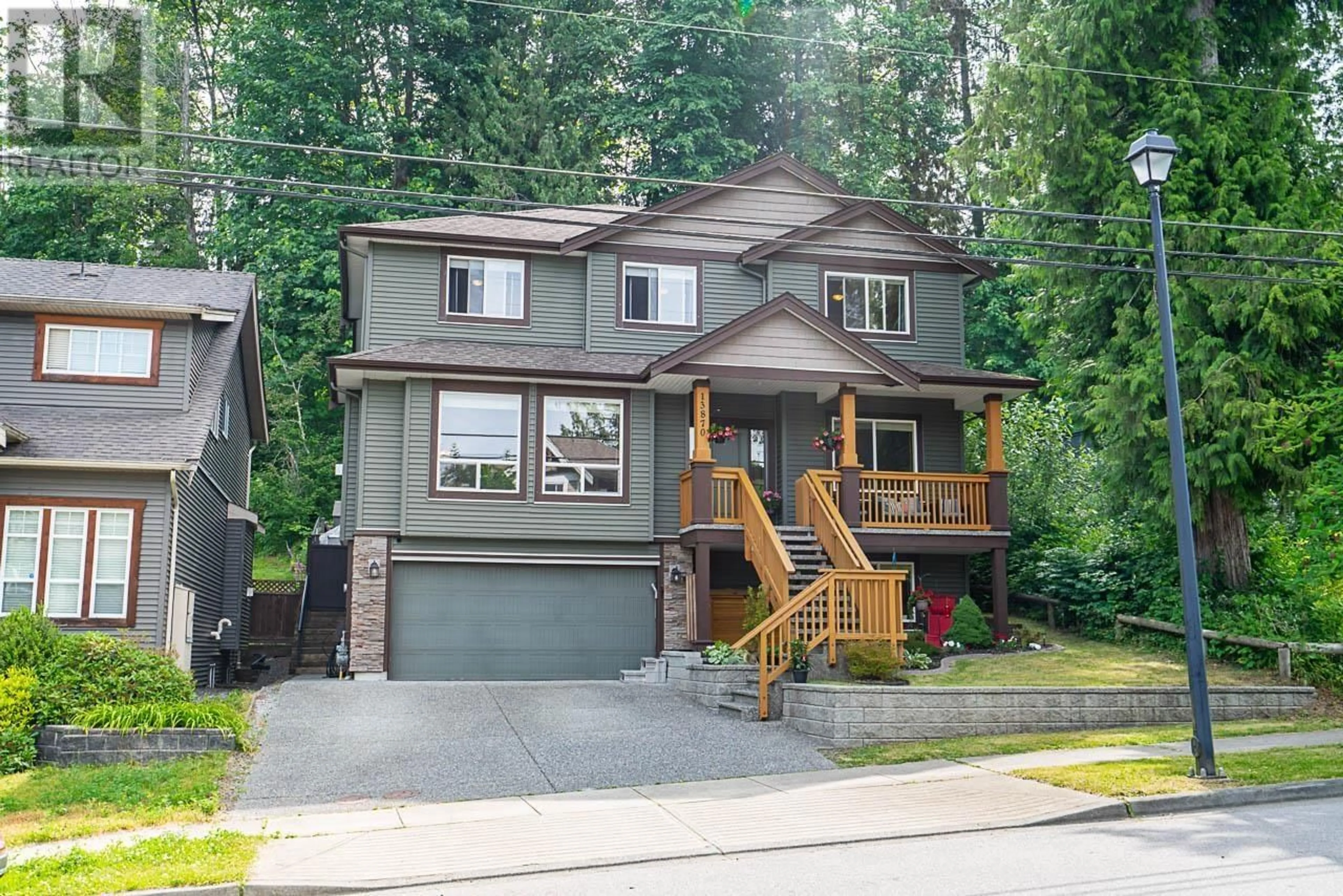 Home with vinyl exterior material, street for 13870 232 STREET, Maple Ridge British Columbia V4R2G5