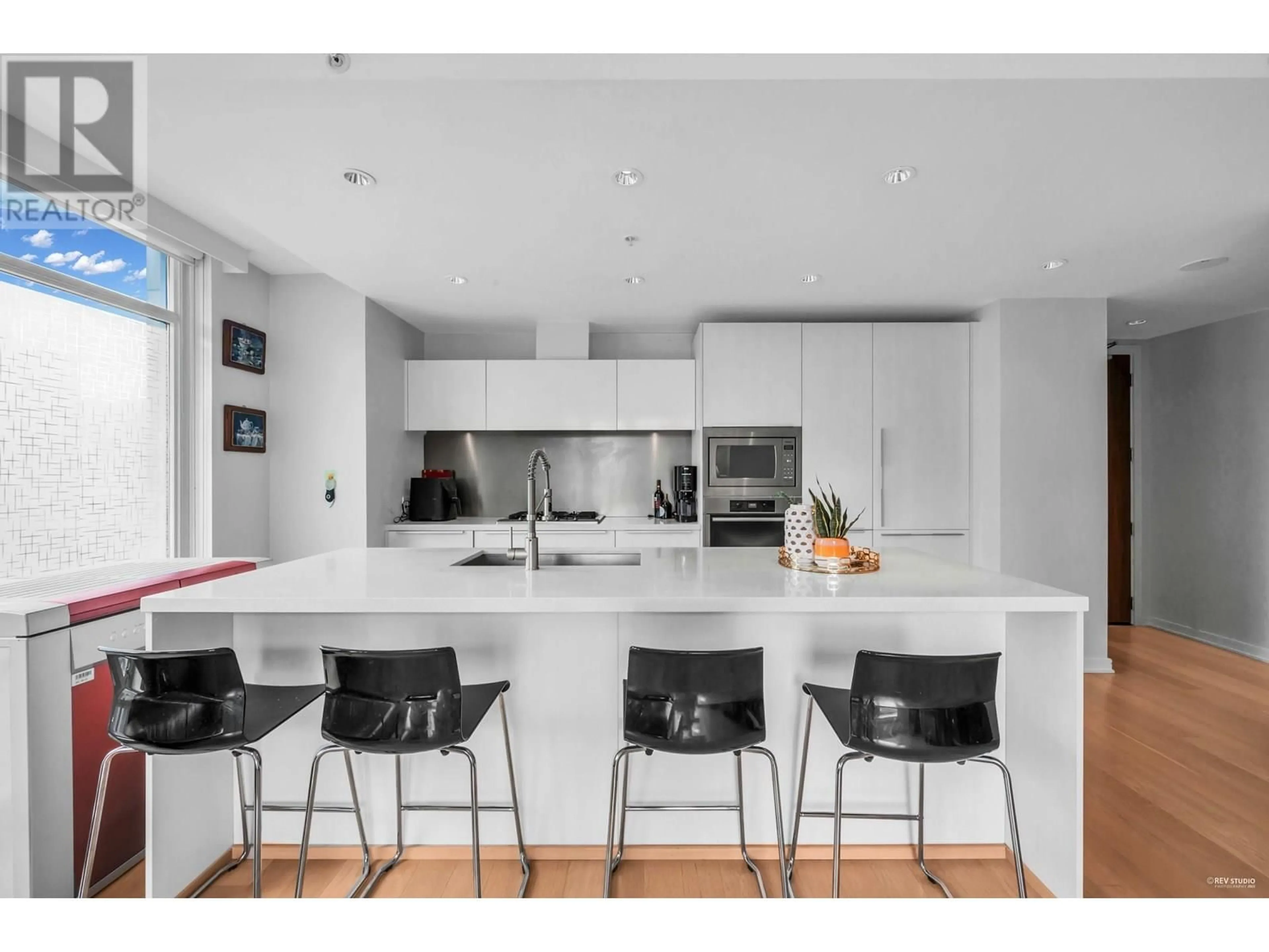 Contemporary kitchen, unknown for 701 - 77 WALTER HARDWICK AVENUE, Vancouver British Columbia V5Y0C6