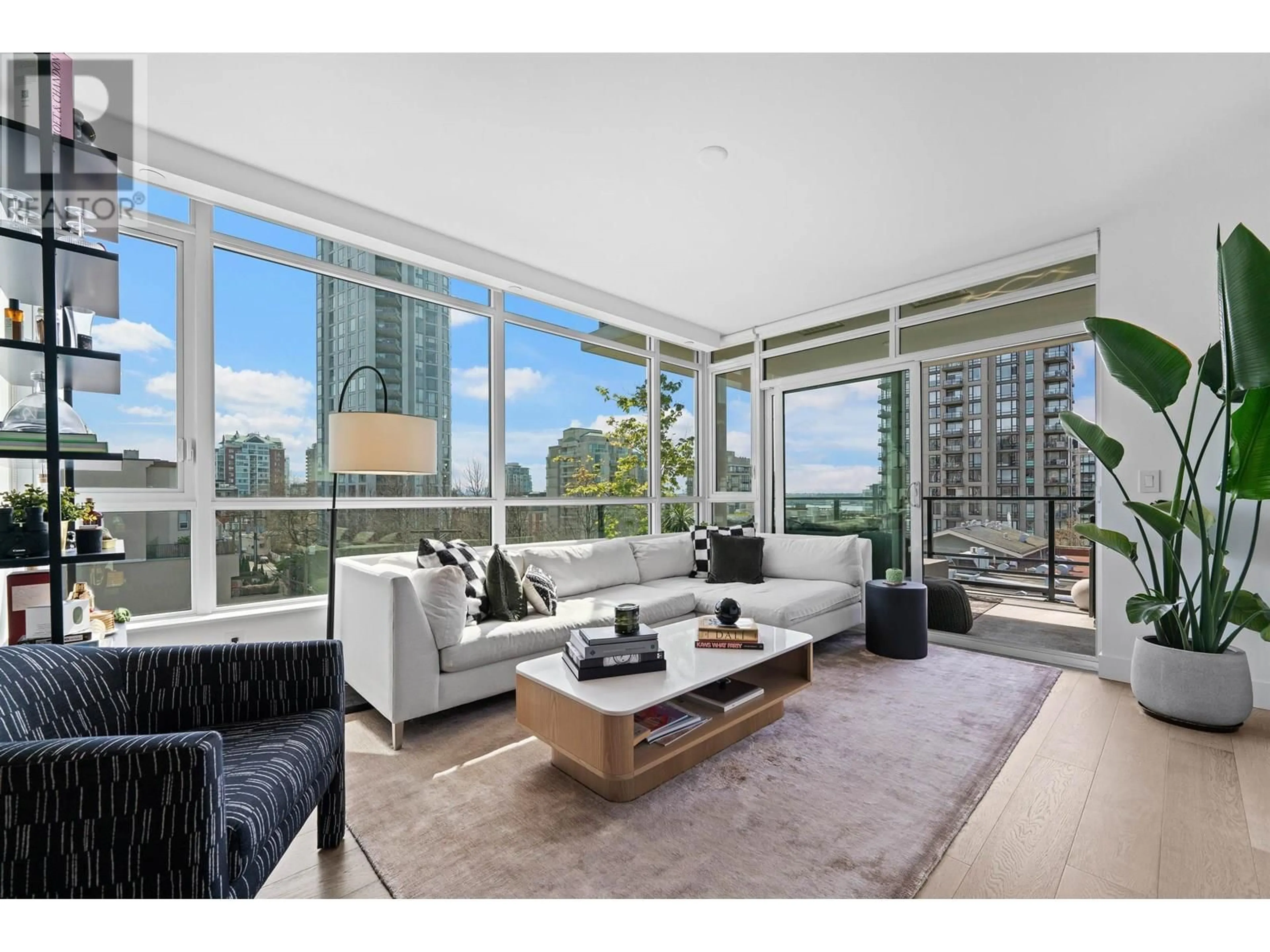 Living room with furniture, unknown for 404 - 177 3RD STREET, North Vancouver British Columbia V7M0G5