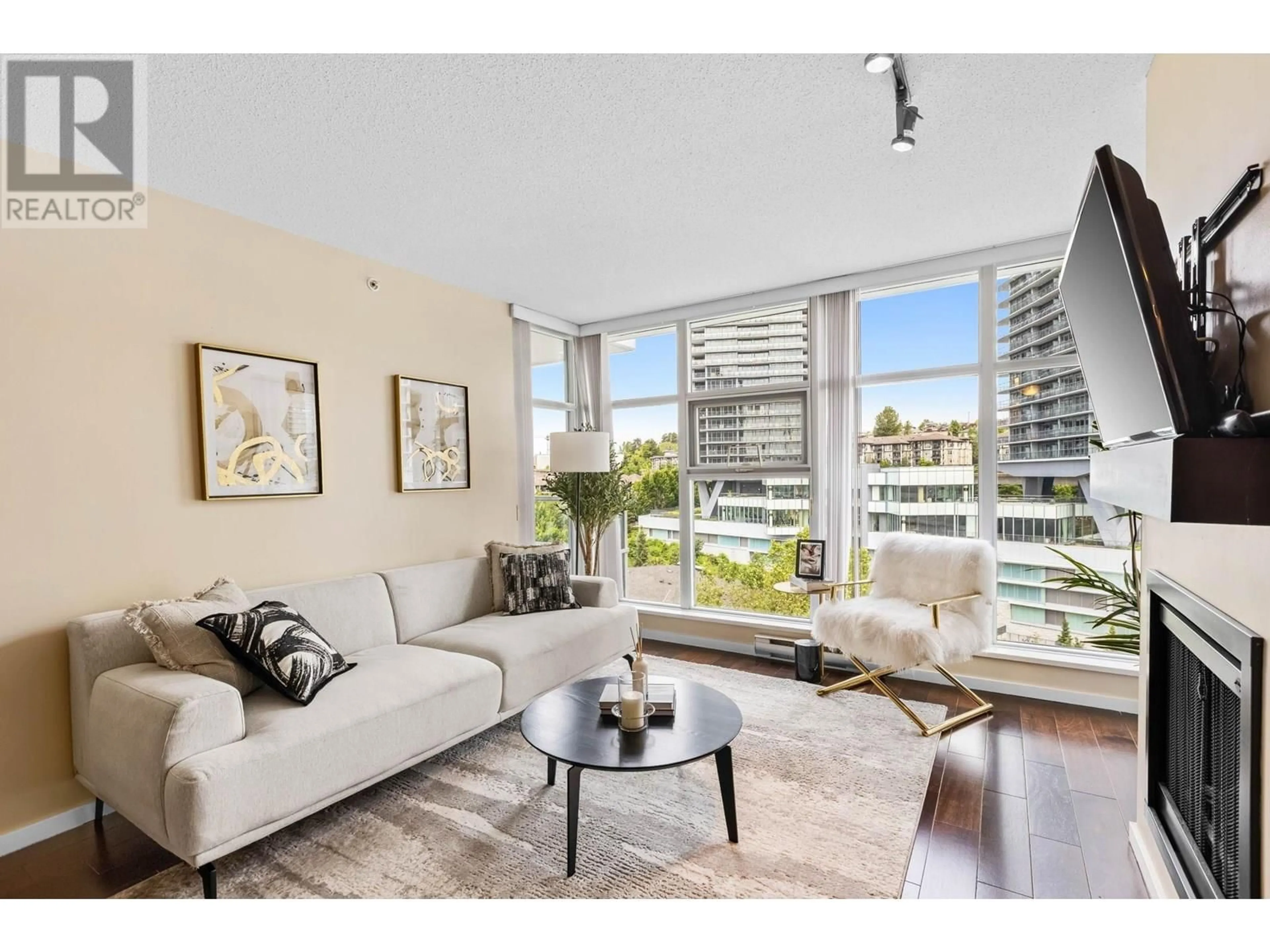 Living room with furniture, unknown for 1102 - 2289 YUKON CRESCENT, Burnaby British Columbia V5C0B2
