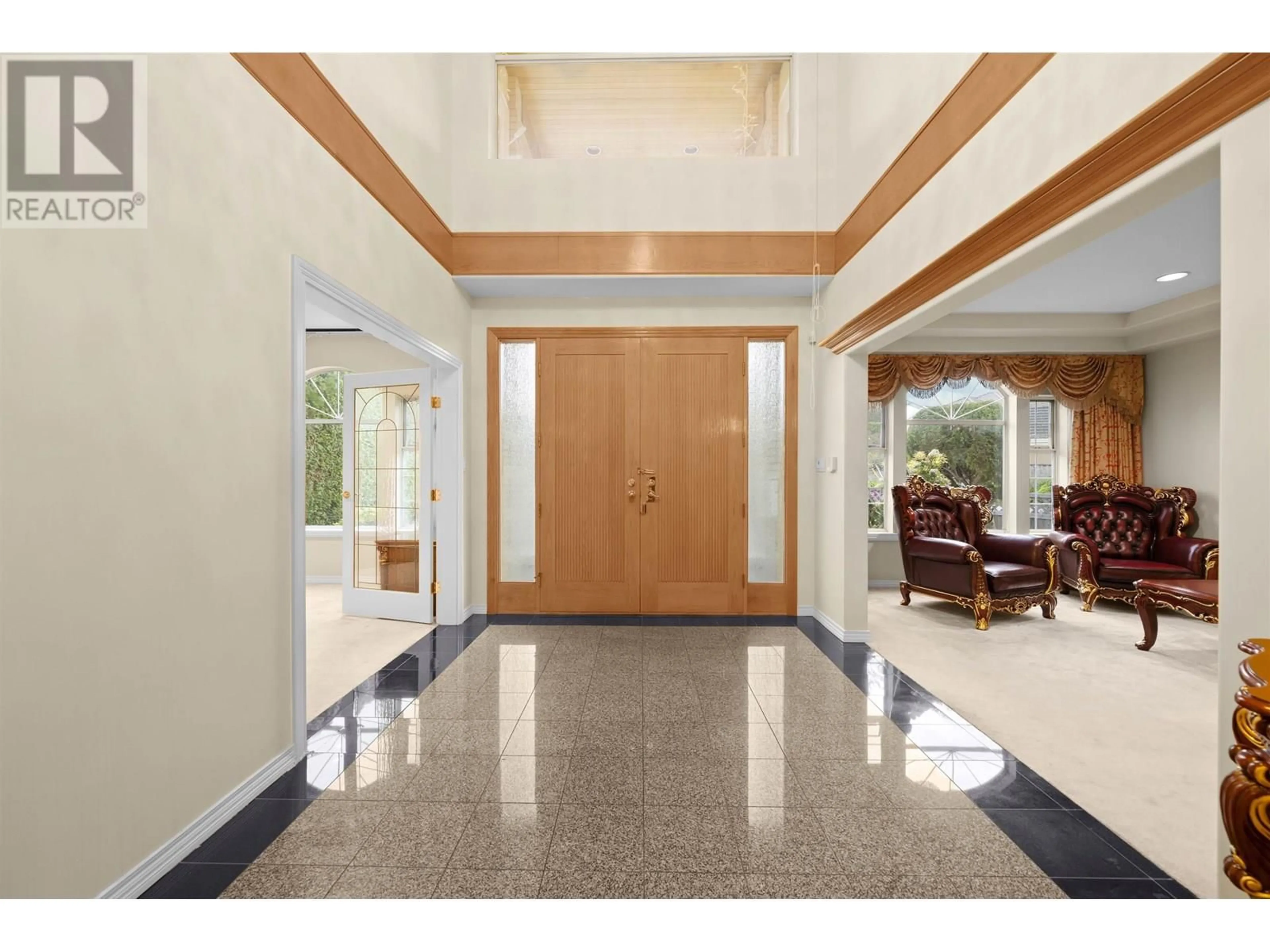 Indoor foyer for 9680 GILHURST CRESCENT, Richmond British Columbia V7A1P2