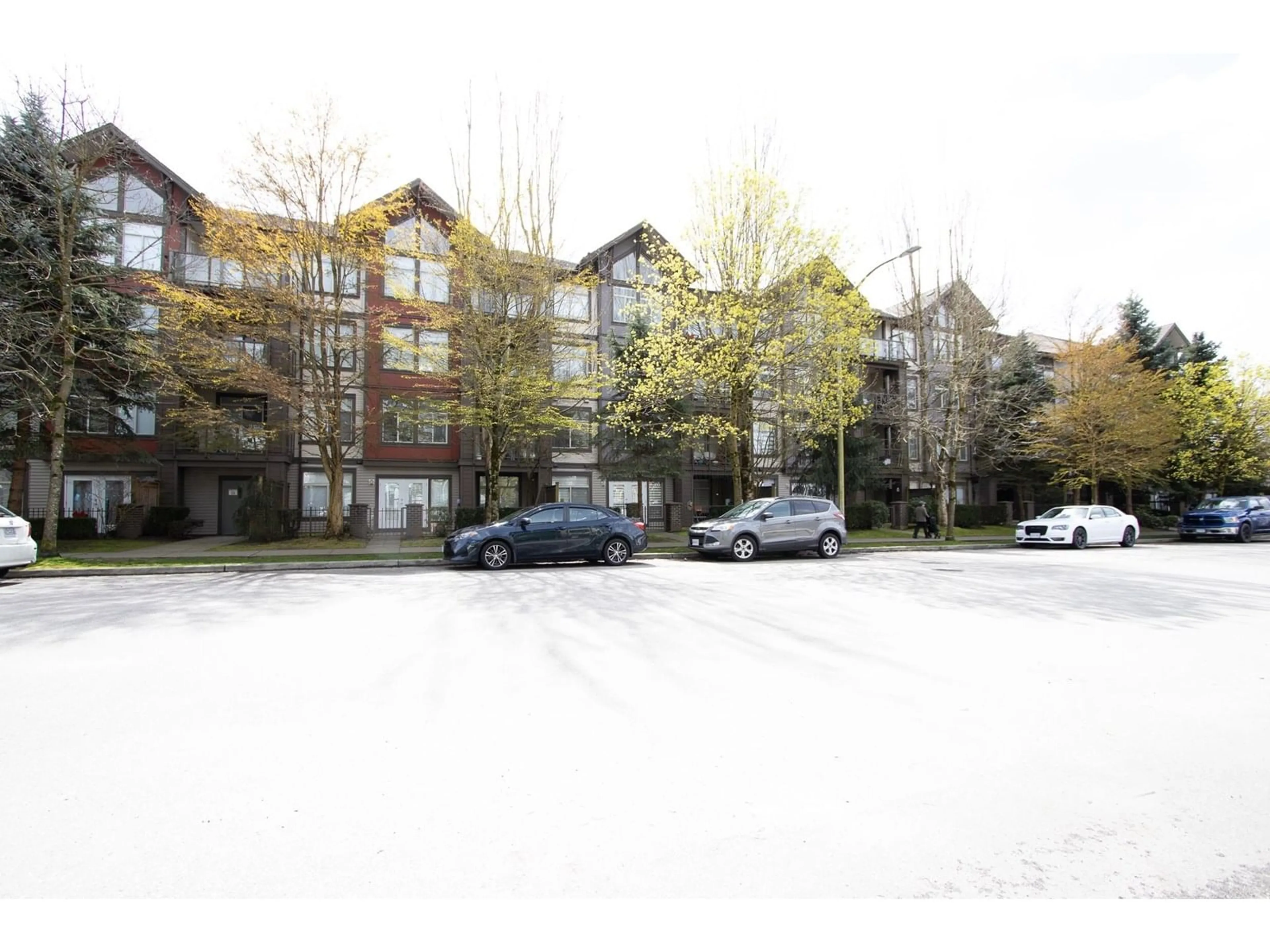 Unknown for 103 - 15322 101, Surrey British Columbia V3R4G9