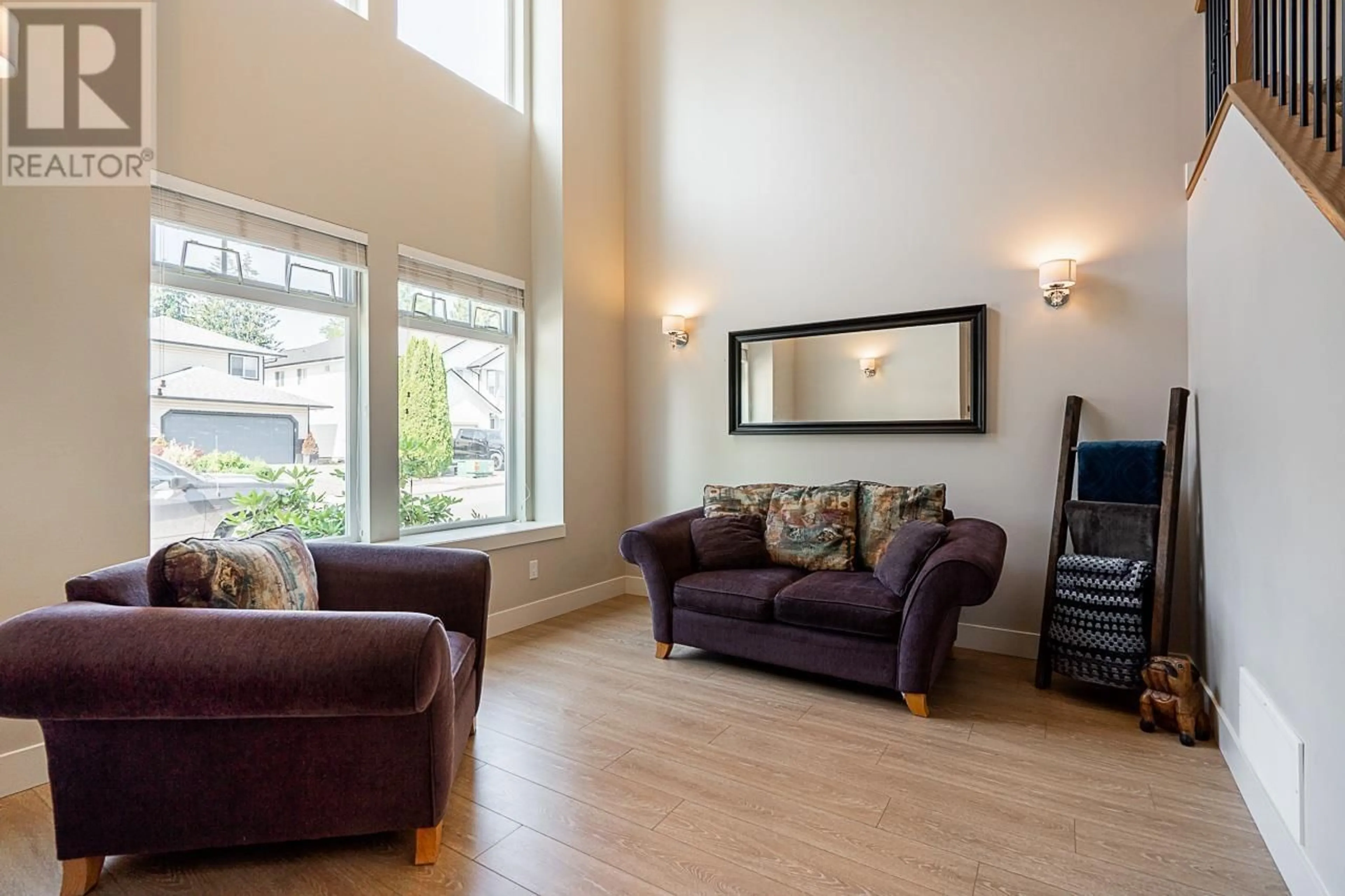 Living room with furniture, wood/laminate floor for 20396 121B AVENUE, Maple Ridge British Columbia V2X2Z5