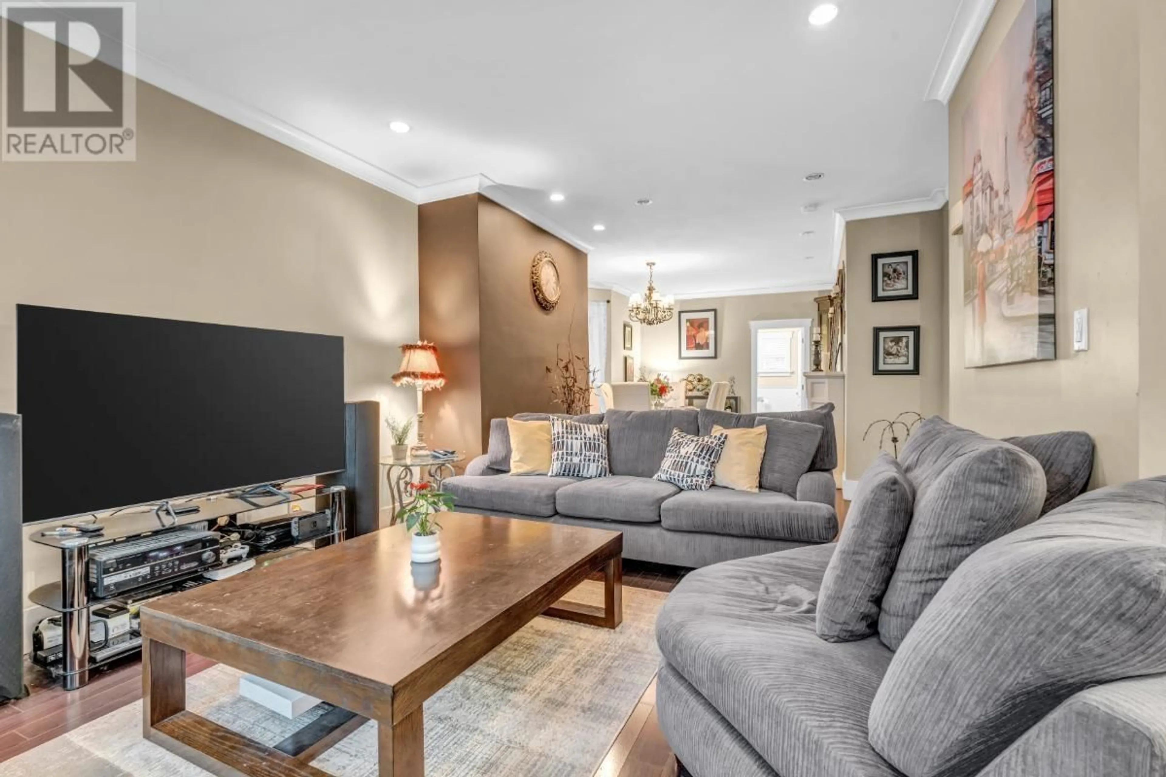 Living room with furniture, unknown for 2385 7TH AVENUE, Vancouver British Columbia V6K1Y4