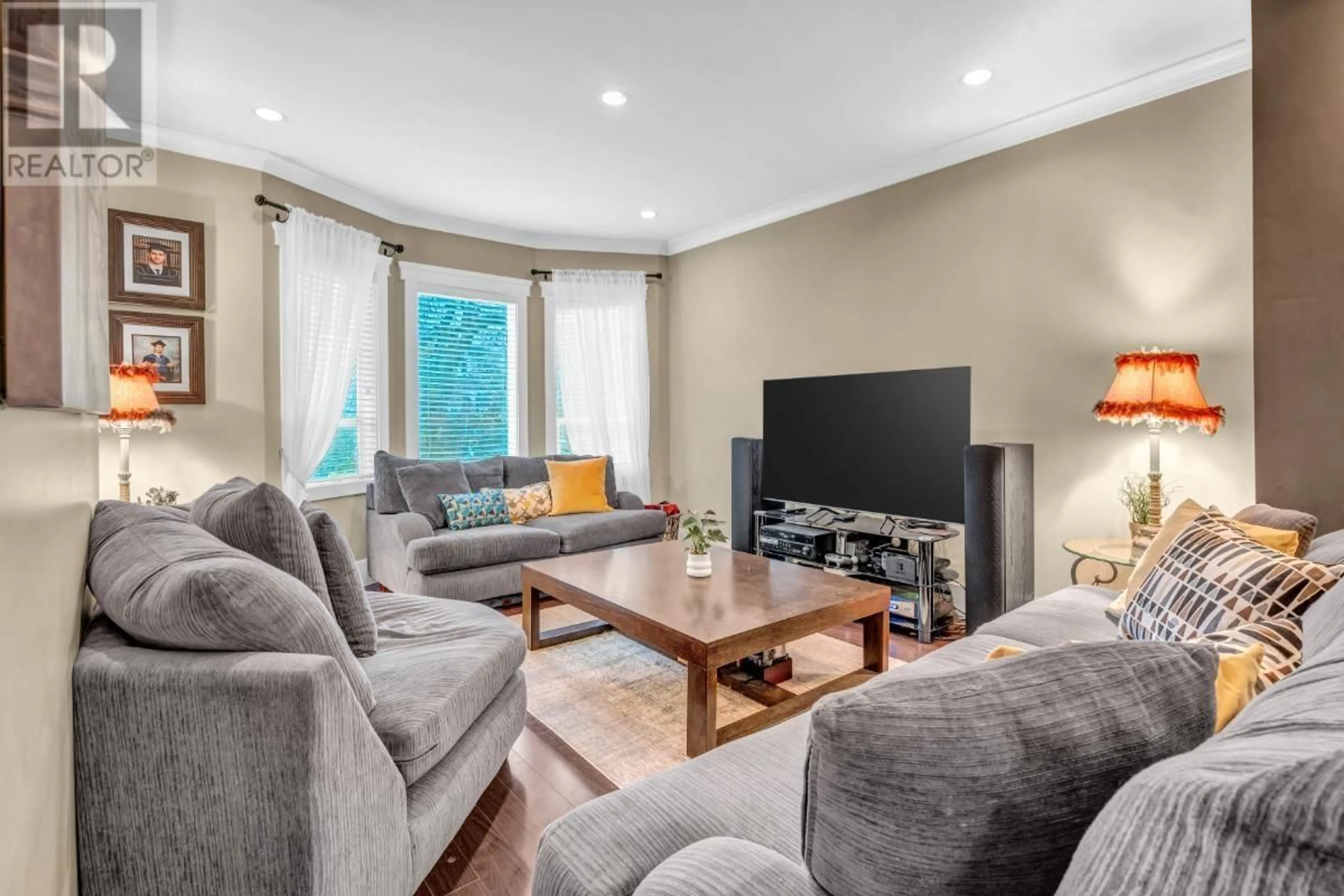 Living room with furniture, unknown for 2385 7TH AVENUE, Vancouver British Columbia V6K1Y4