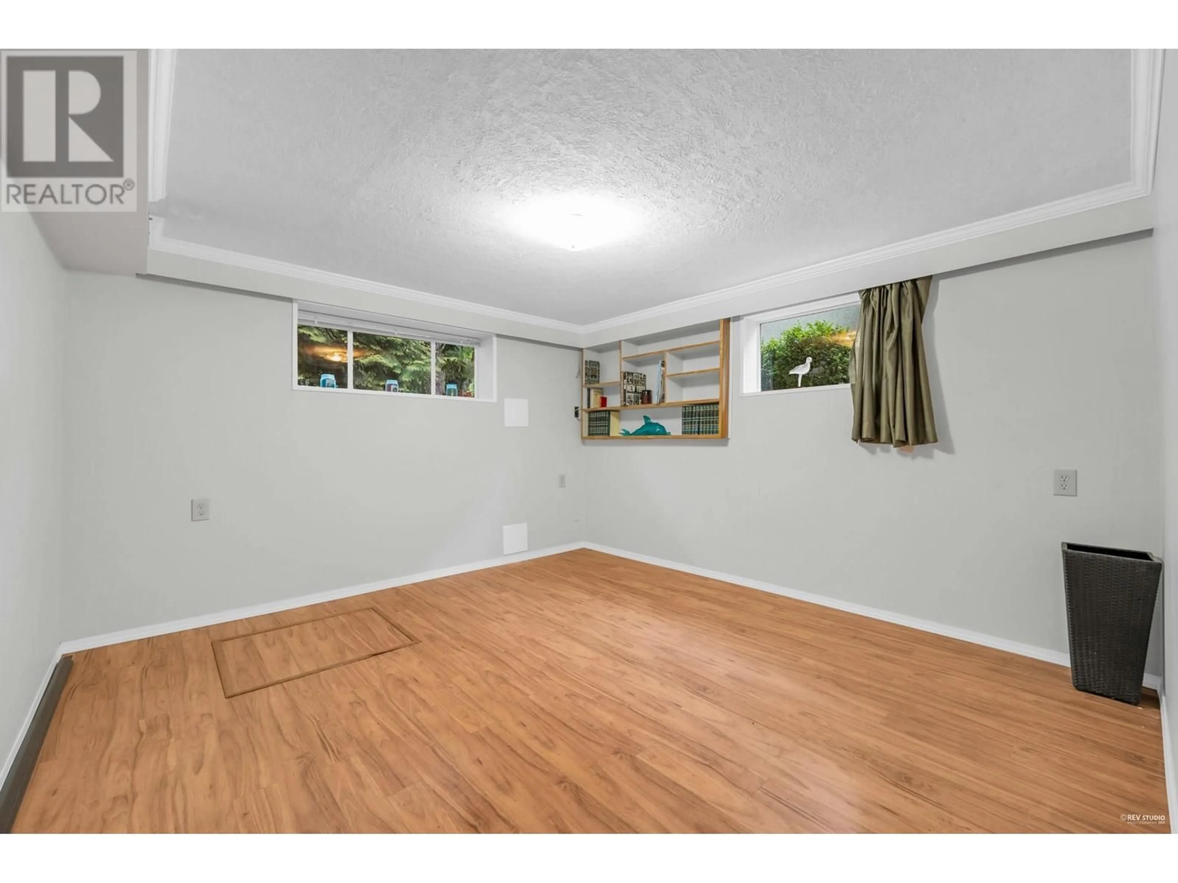 A pic of a room for 6987 TYNE STREET, Vancouver British Columbia V5S3M4