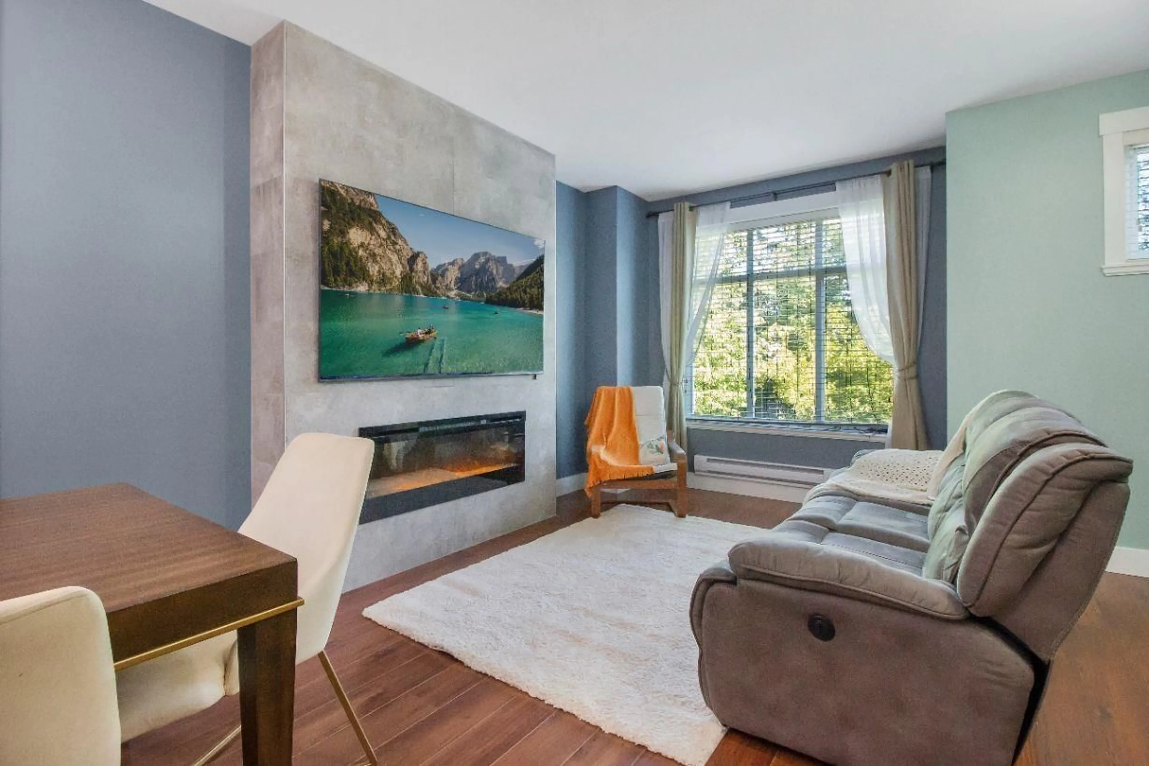 Living room with furniture, unknown for 17 - 8418 163, Surrey British Columbia V4N6K8