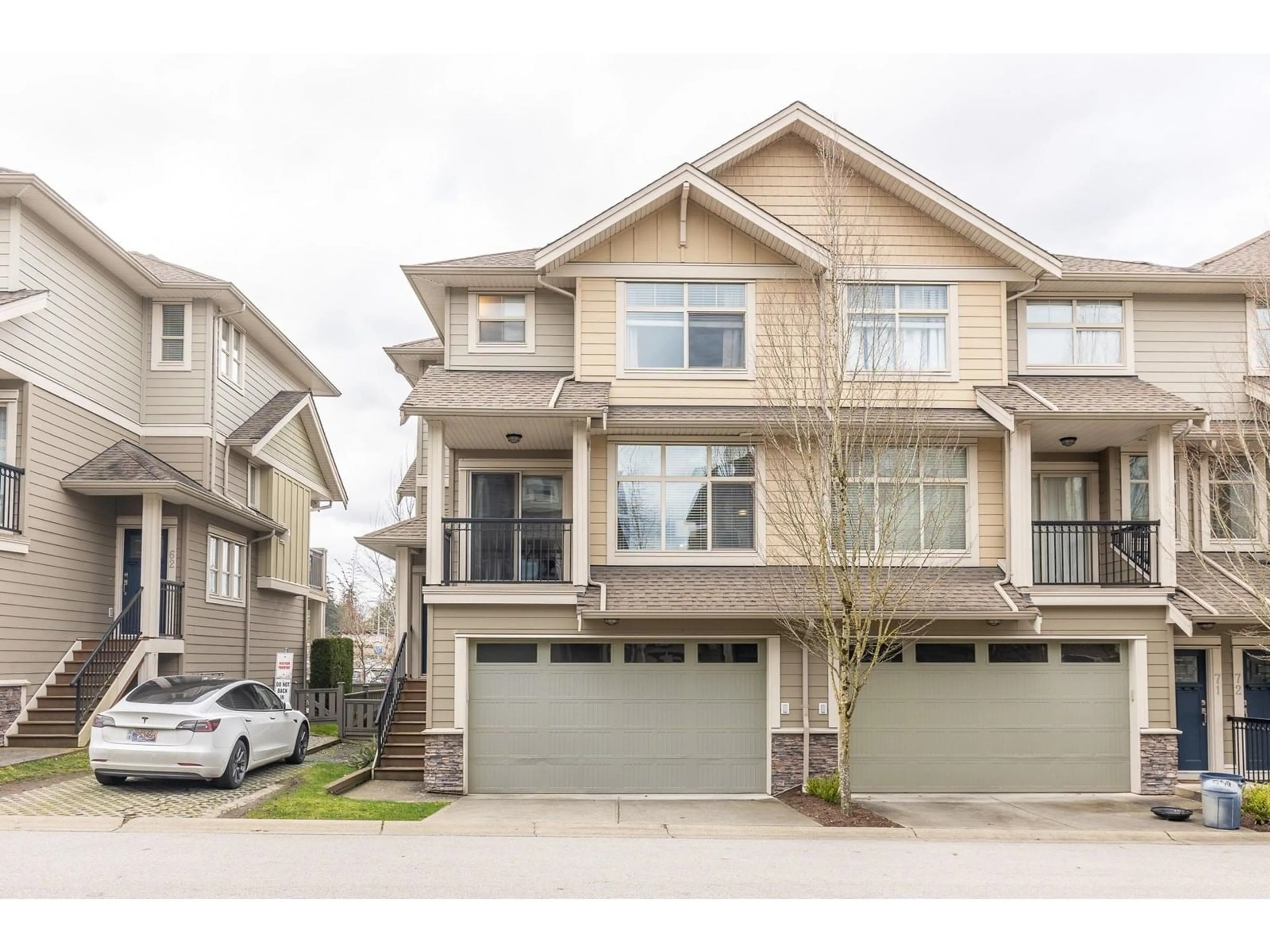 Unknown for 70 - 22225 50, Langley British Columbia V2Y0G7