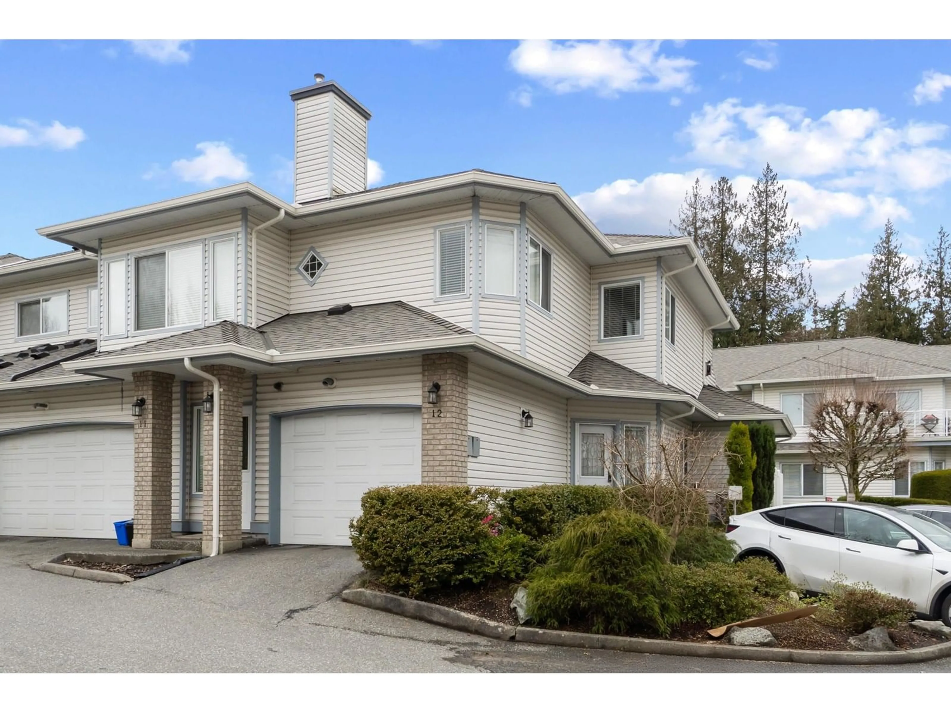 Unknown for 12 - 21579 88B, Langley British Columbia V1M2X4