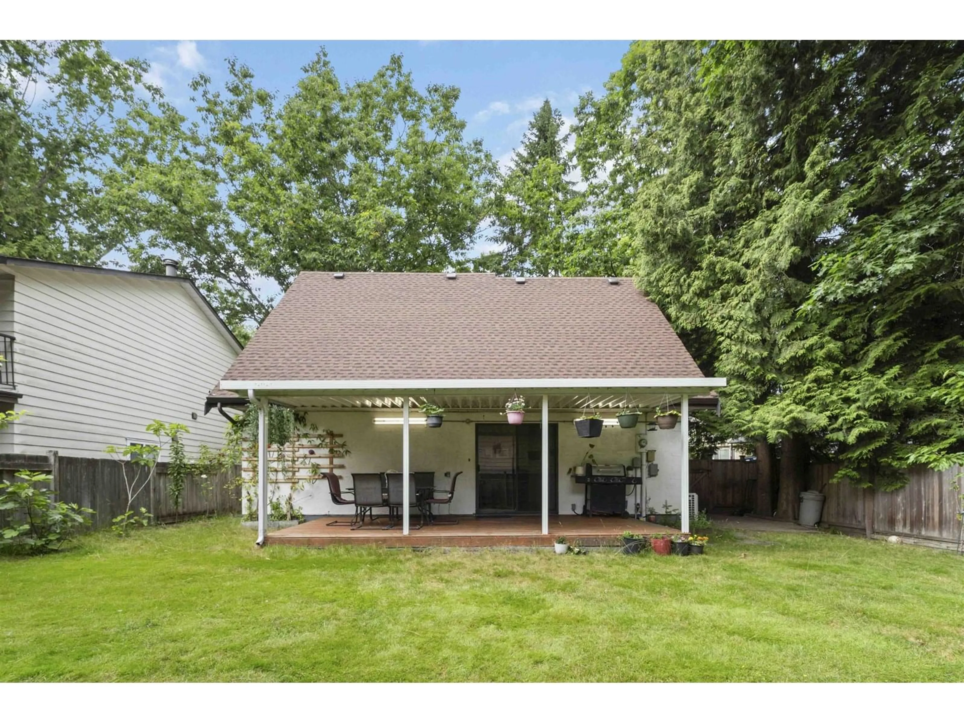 Shed for 6717 141, Surrey British Columbia V3W6X2