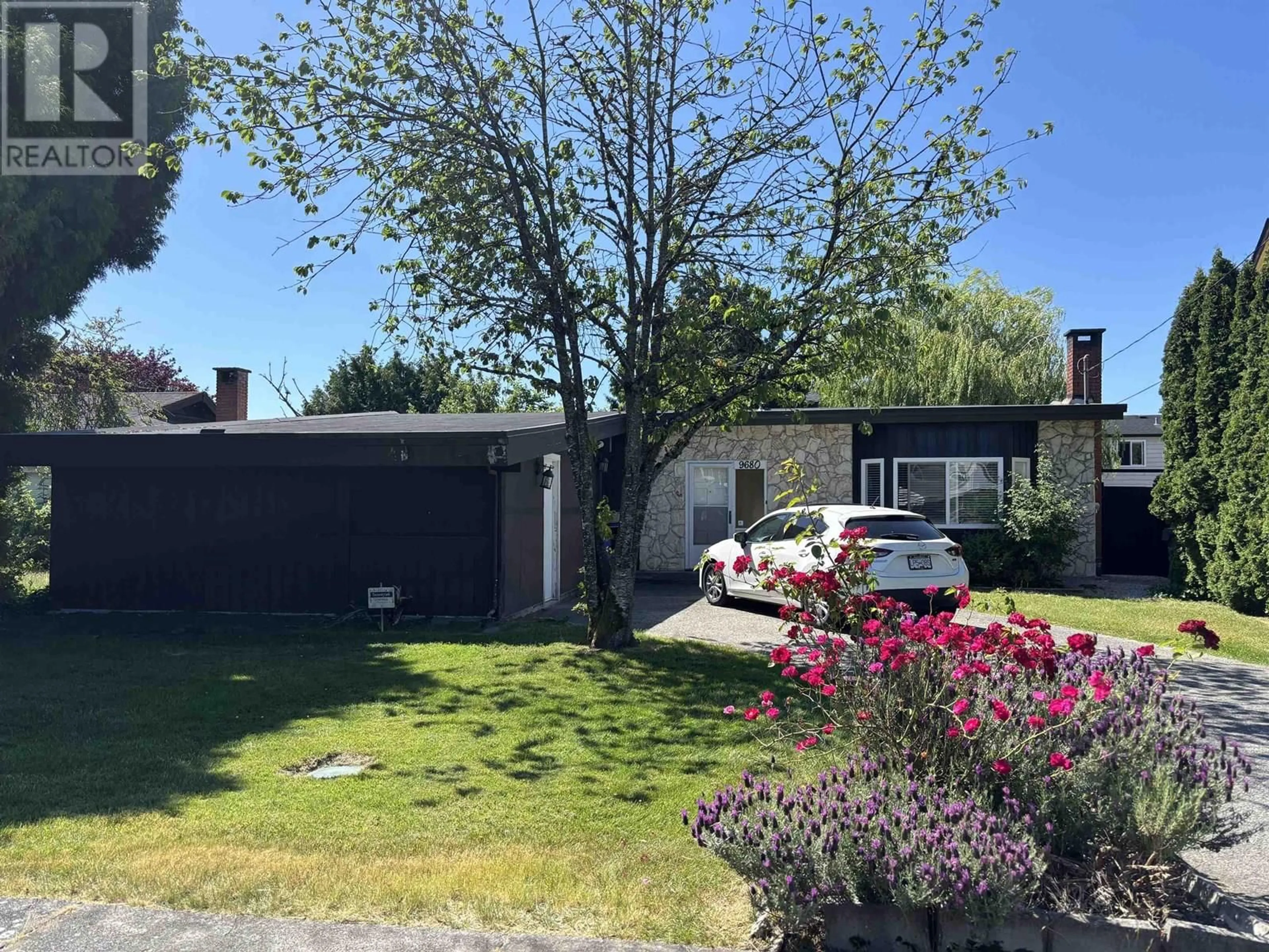 A pic from outside/outdoor area/front of a property/back of a property/a pic from drone, street for 9680 FRANCIS ROAD, Richmond British Columbia V6Y1B3