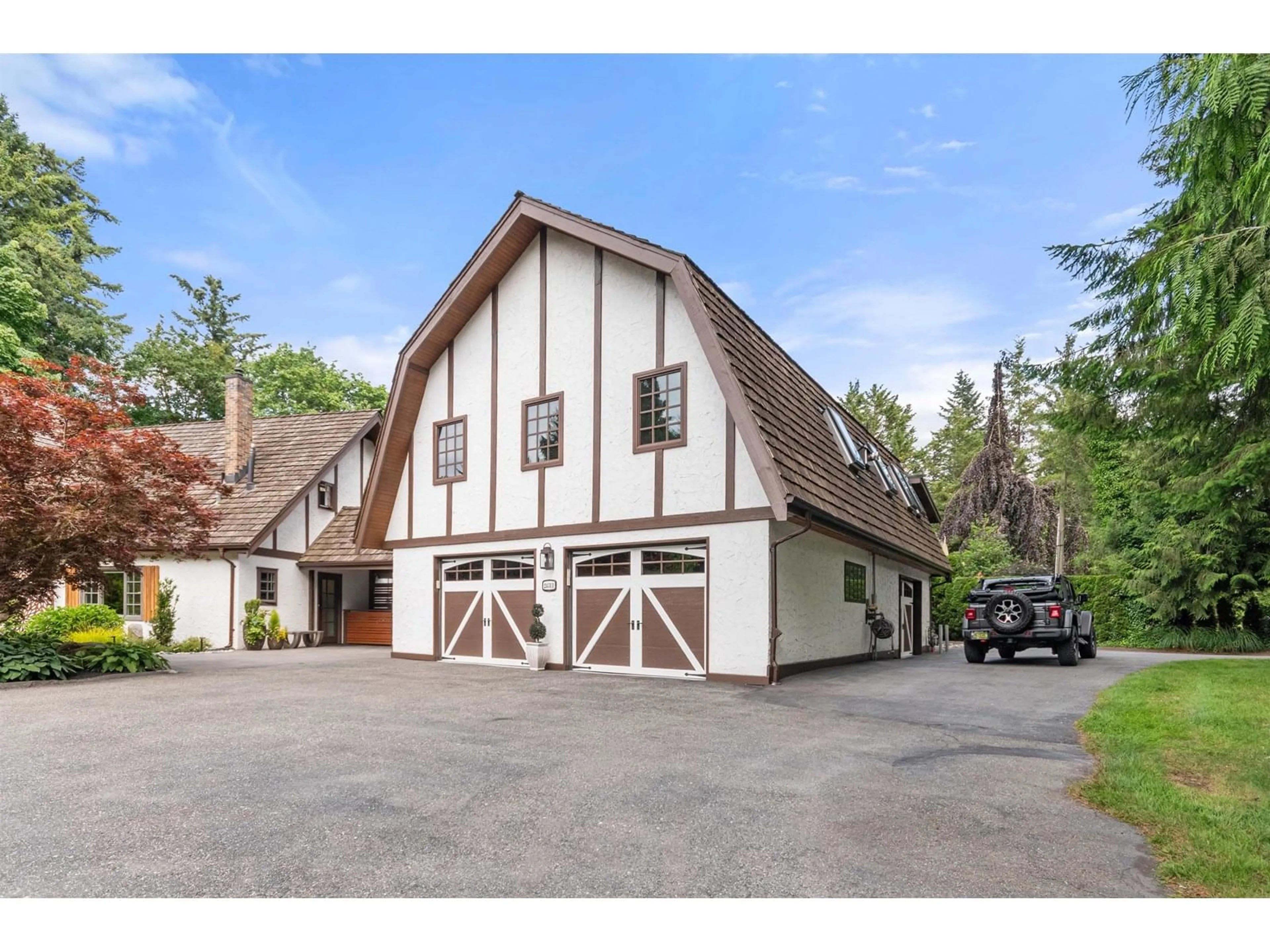 Indoor garage for 24311 63, Langley British Columbia V2Y2G4