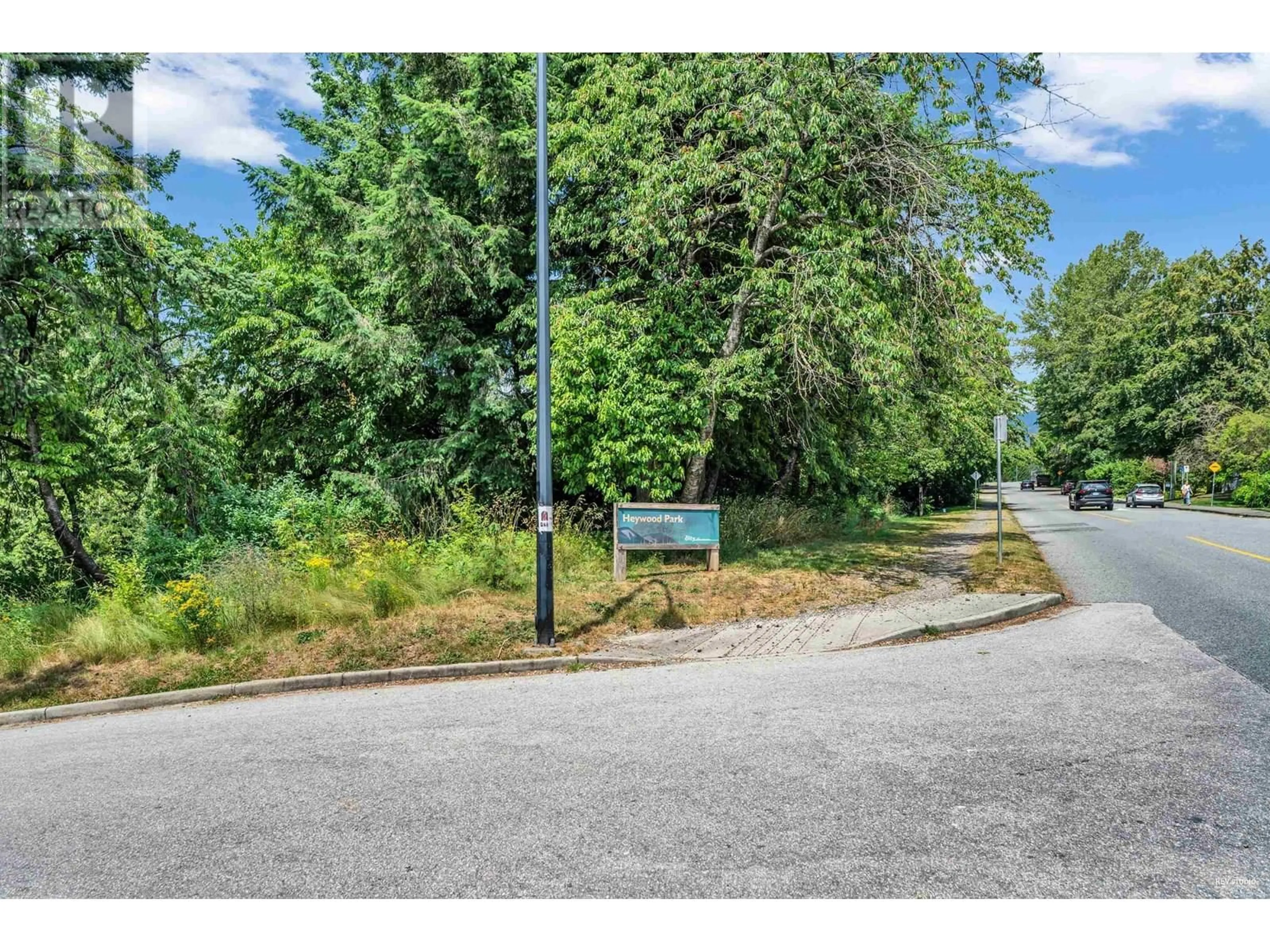 Unknown for 408 - 1621 HAMILTON AVENUE, North Vancouver British Columbia V7P0B6