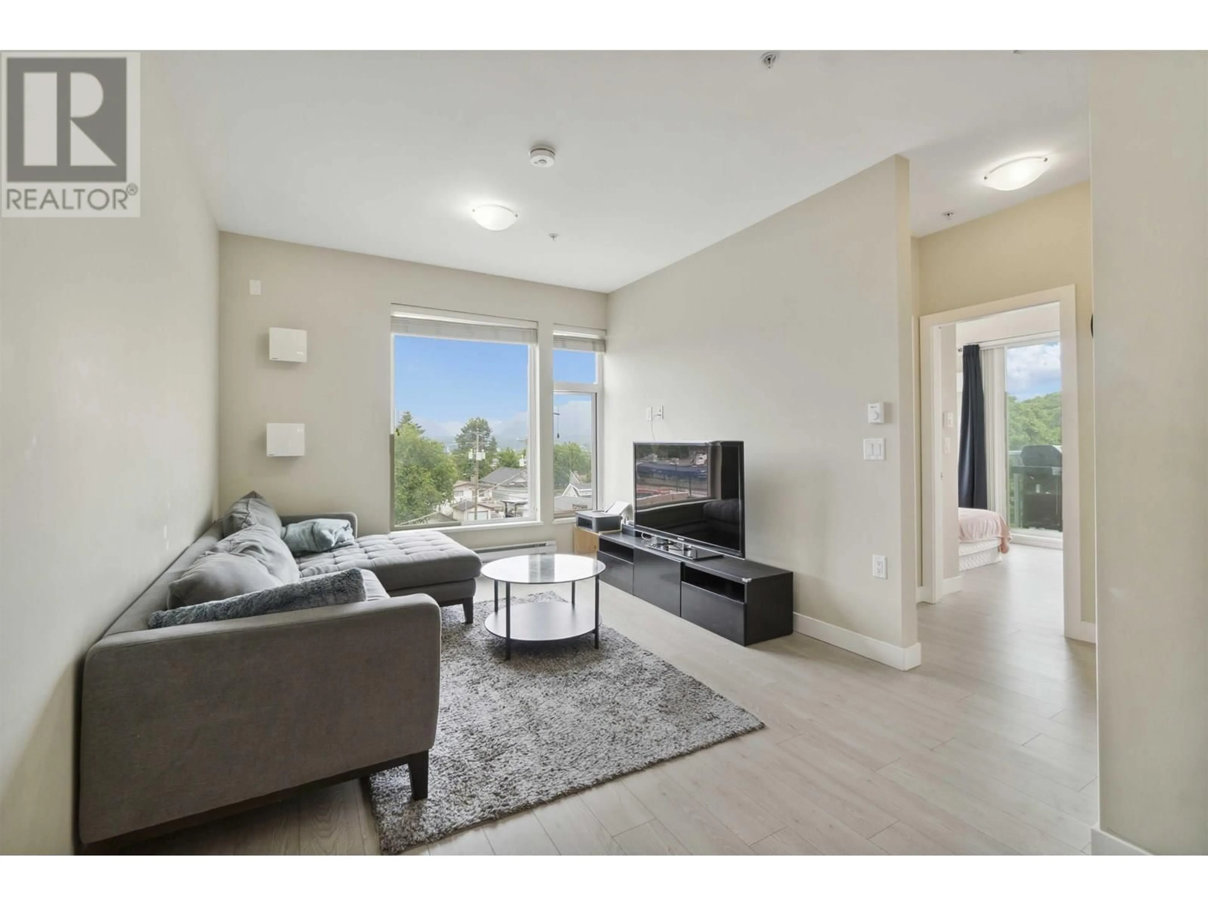 Living room with furniture, unknown for PH8 - 1838 RENFREW STREET, Vancouver British Columbia V5M3H9