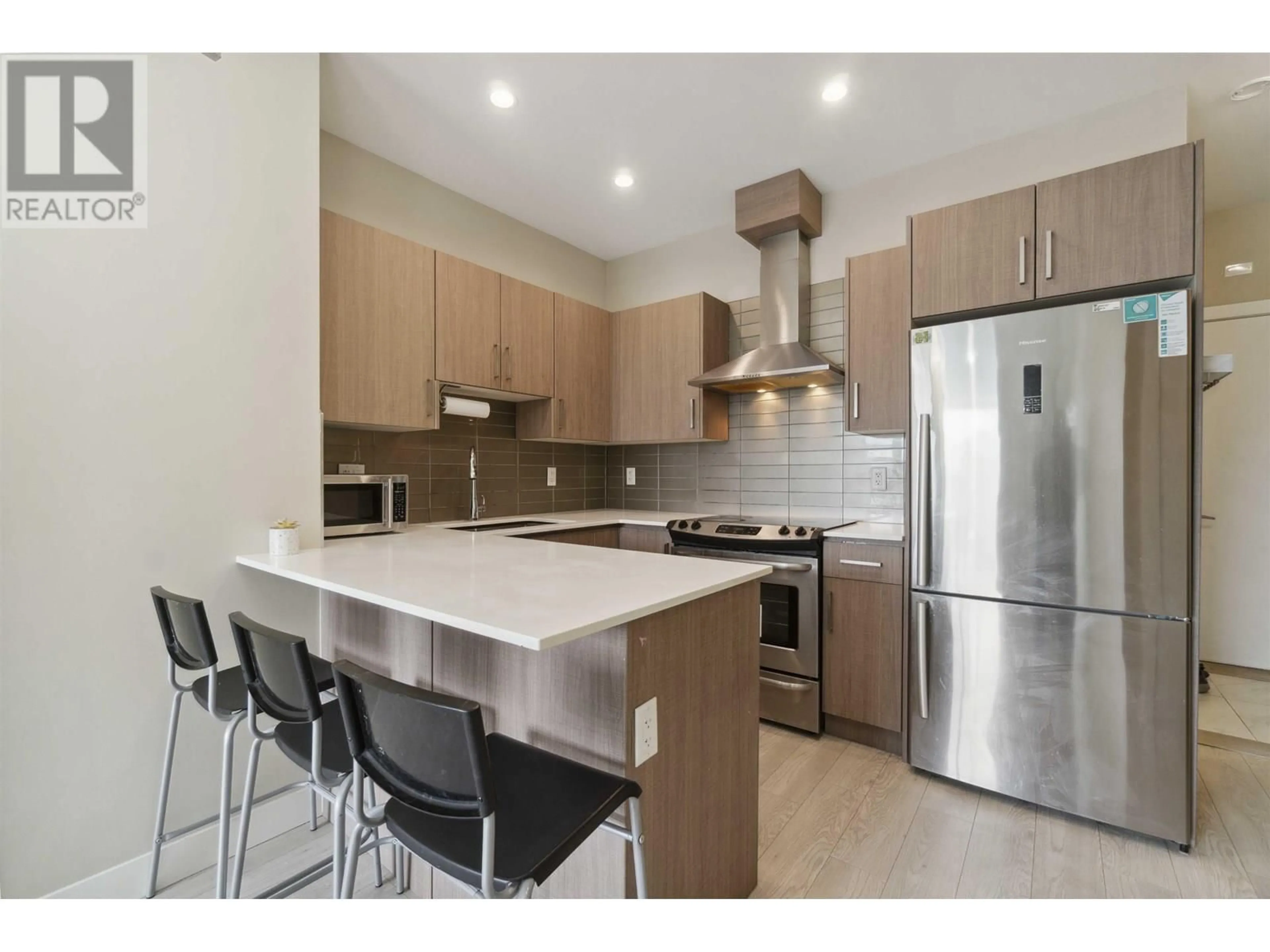 Open concept kitchen, unknown for PH8 - 1838 RENFREW STREET, Vancouver British Columbia V5M3H9