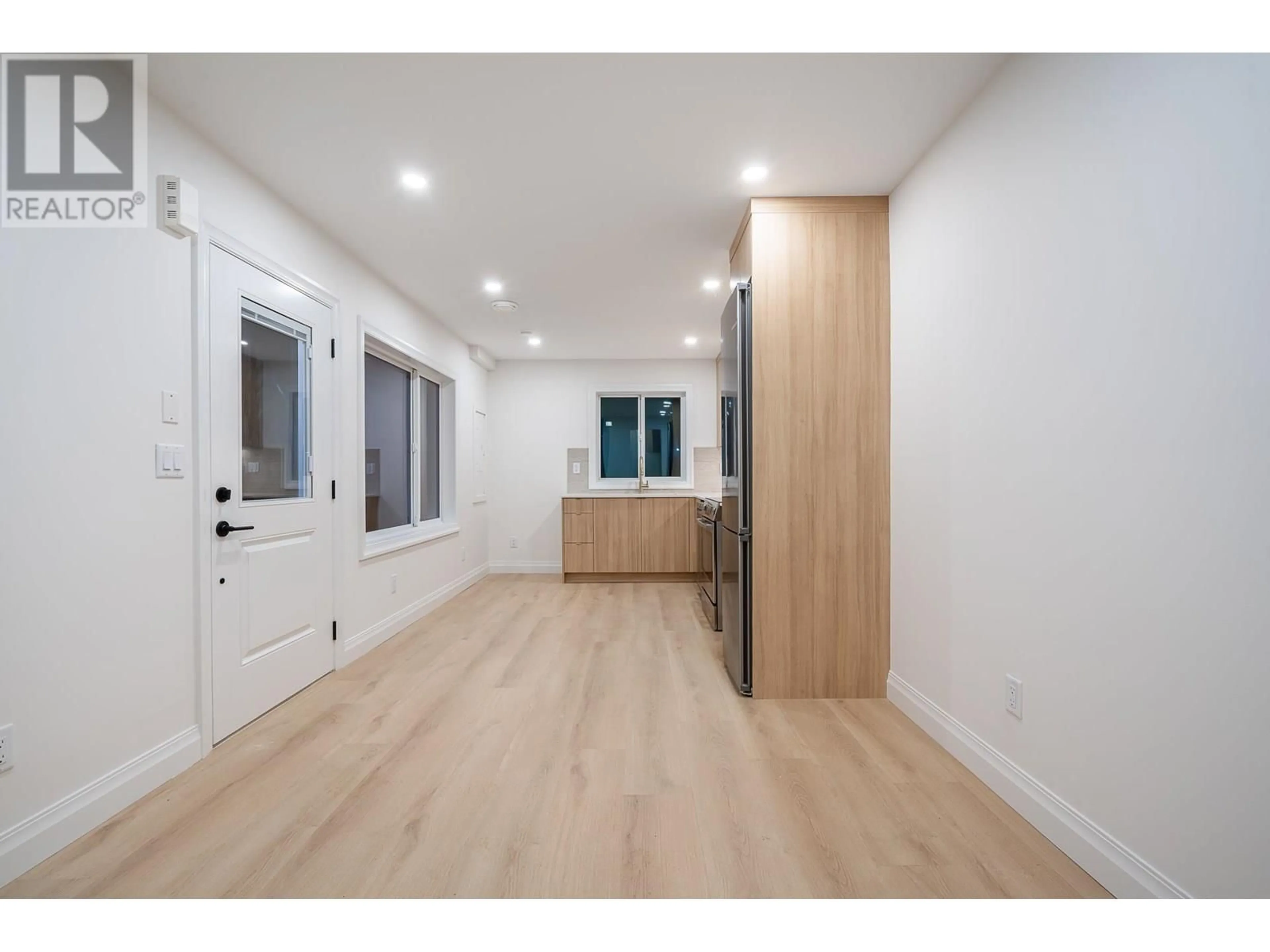 Indoor entryway for L1 - 4064 PENDER STREET, Burnaby British Columbia V5C2L8