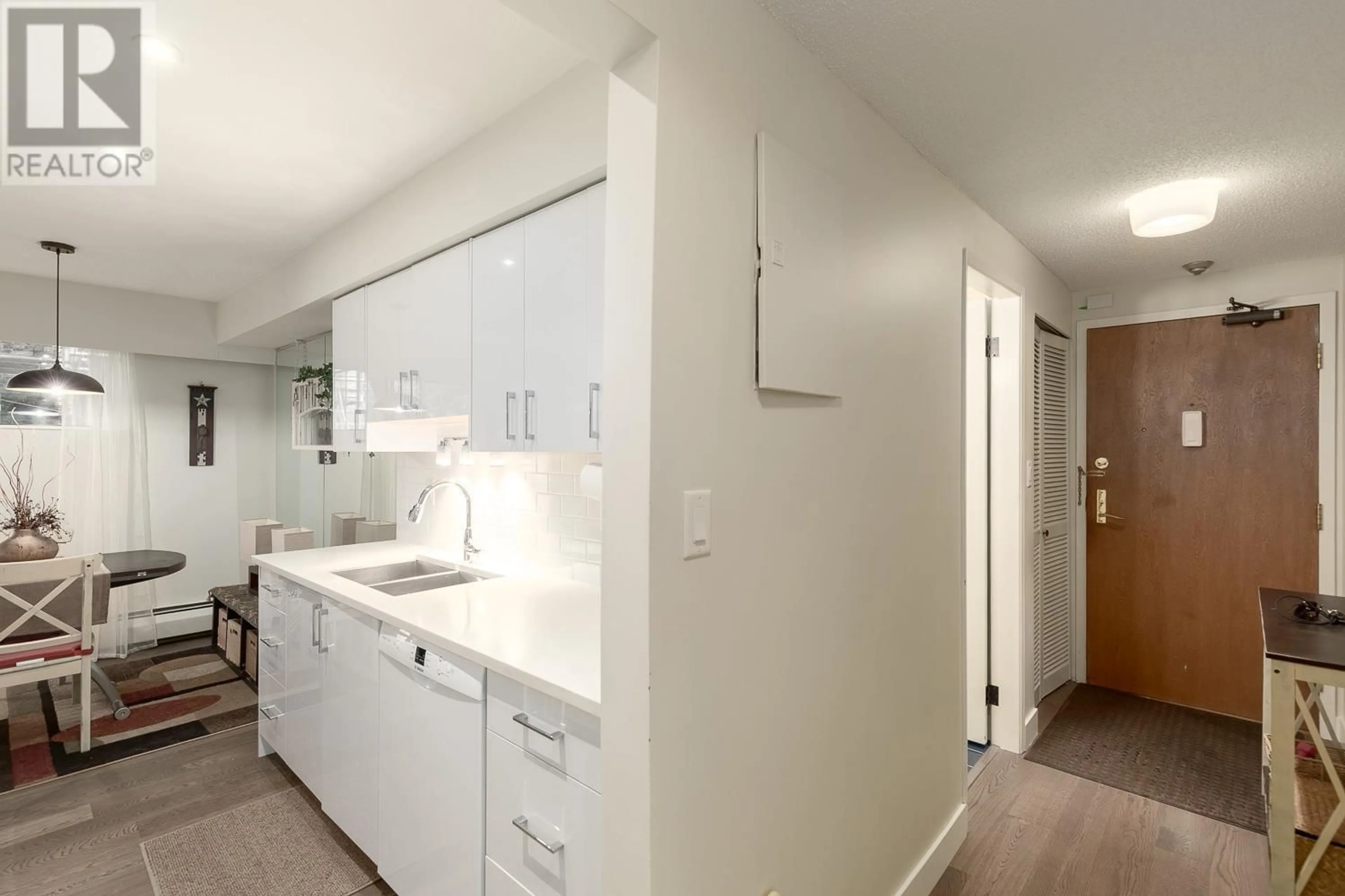Standard kitchen, unknown for 218 - 2320 40TH AVENUE, Vancouver British Columbia V6M4H6