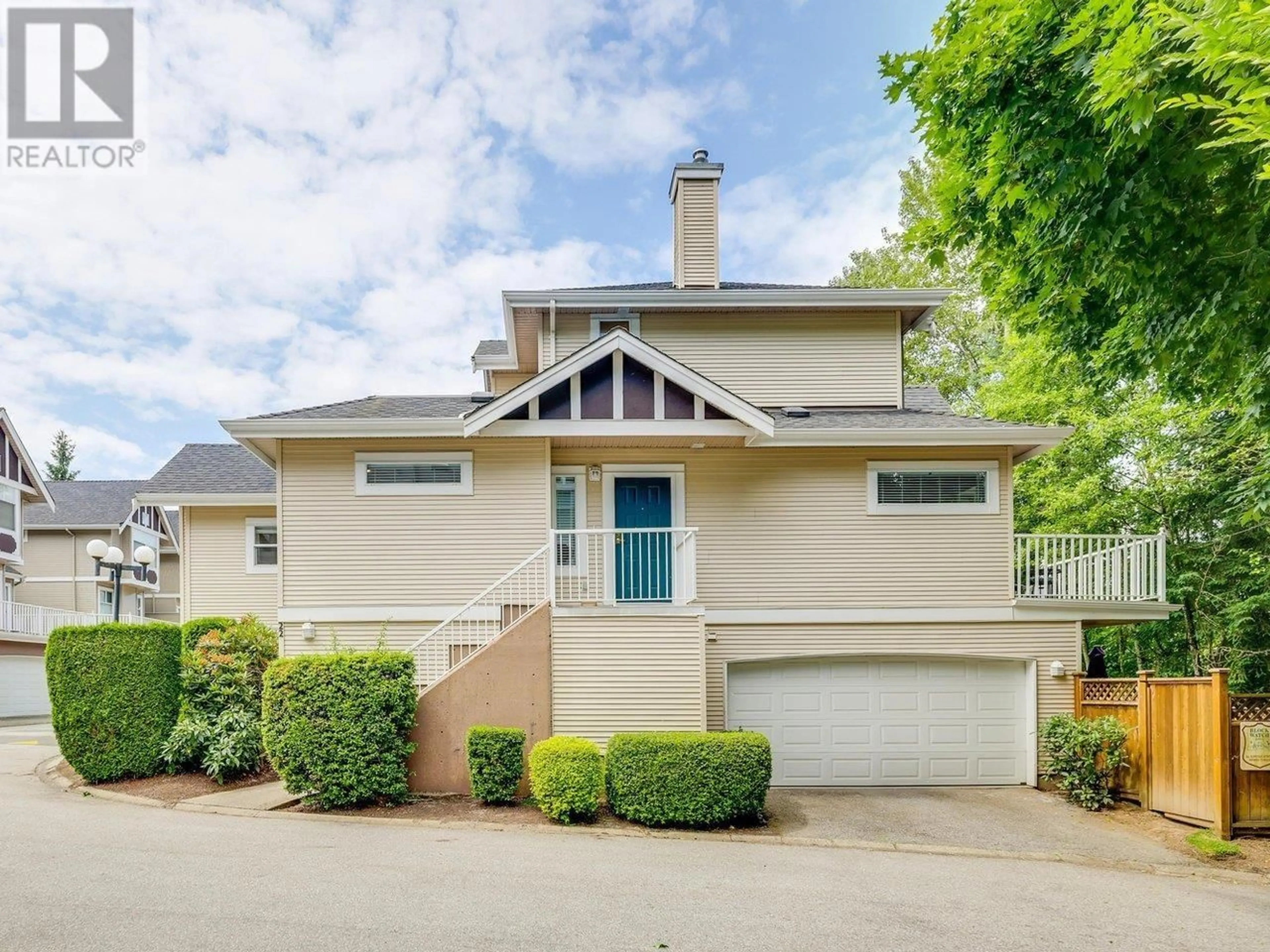 Home with vinyl exterior material, street for 22 - 7488 MULBERRY PLACE, Burnaby British Columbia V3N5B4
