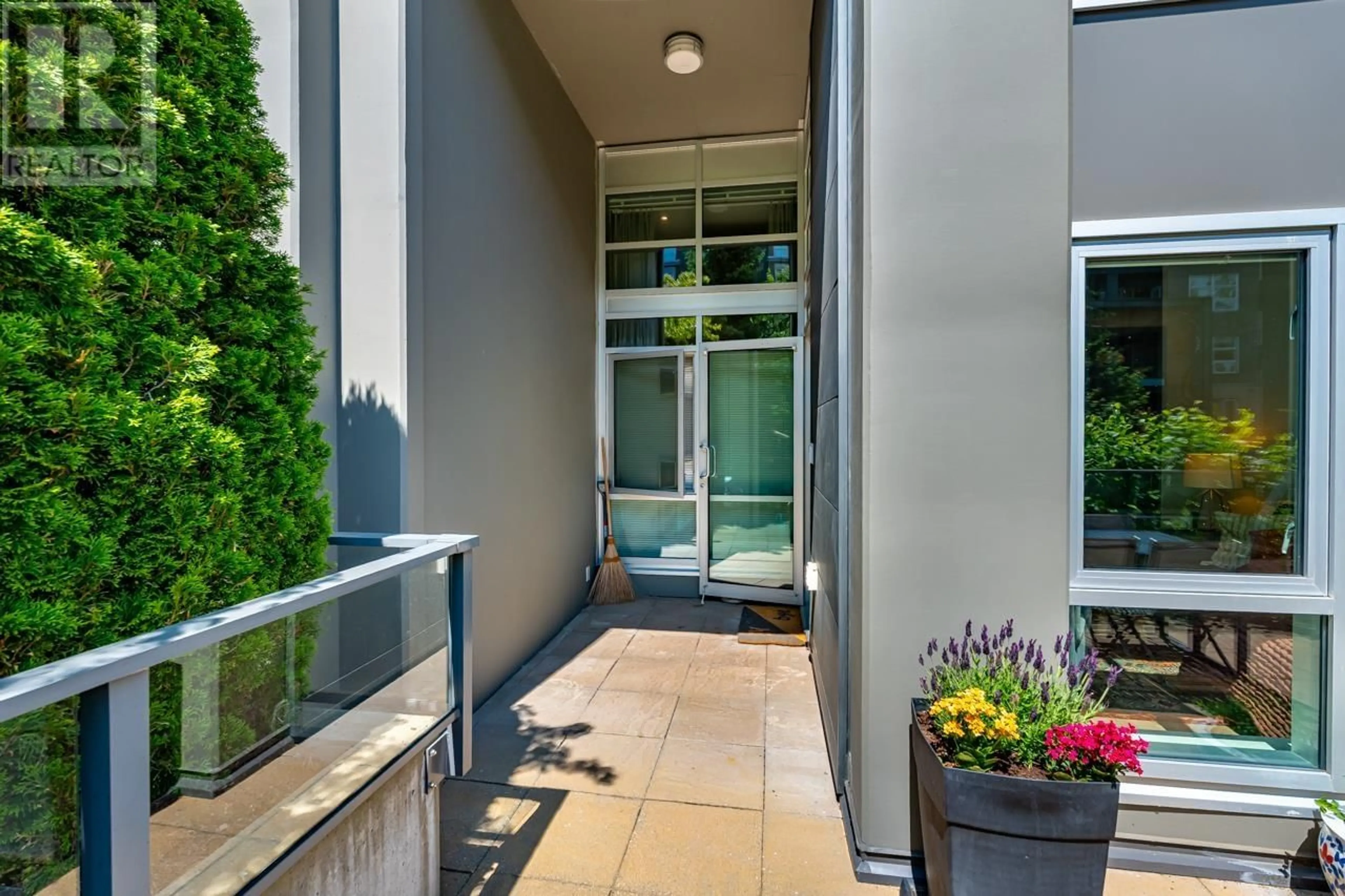Unknown for 6 - 9150 UNIVERSITY HIGH STREET, Burnaby British Columbia V5A0C5