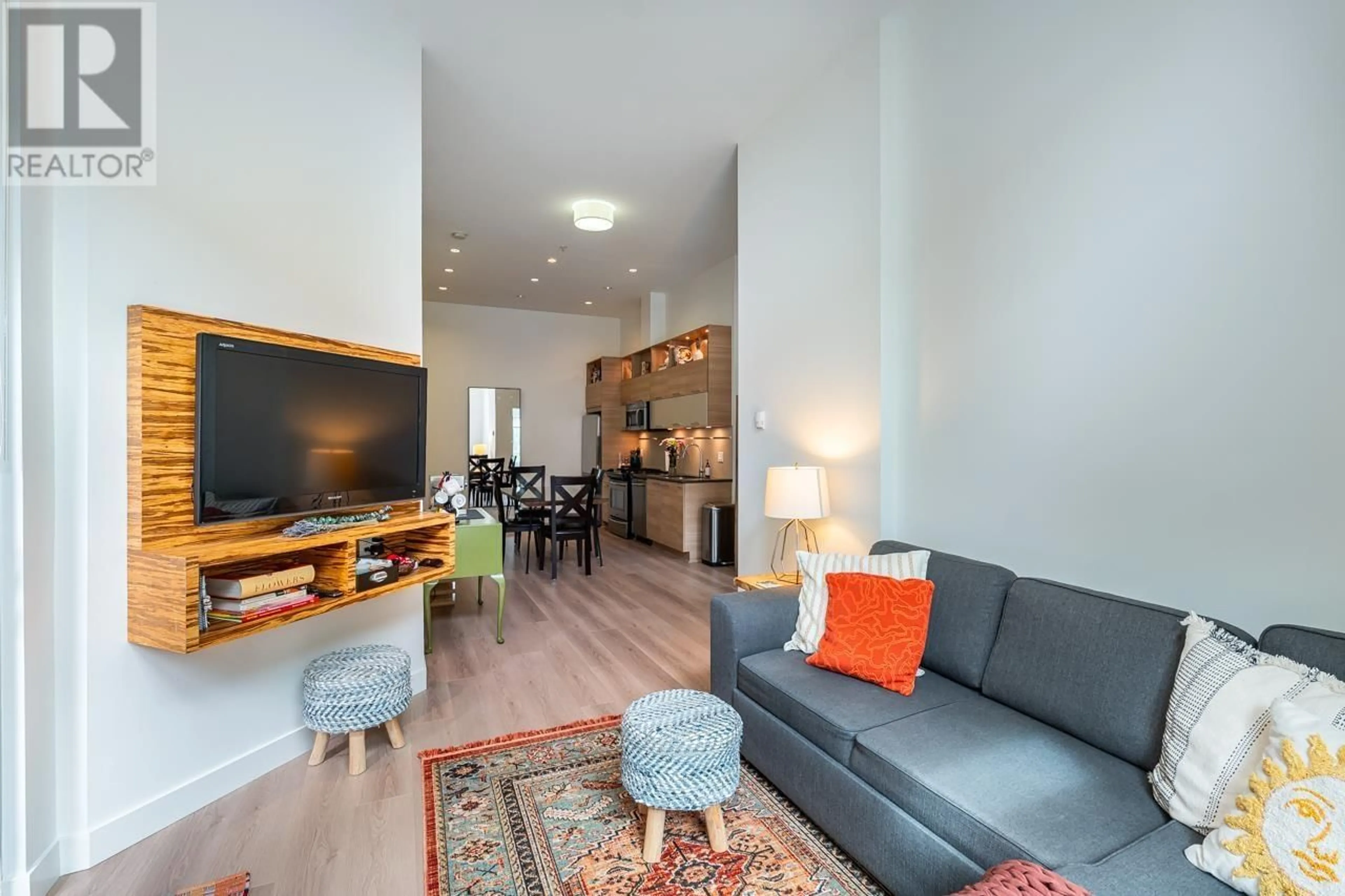 Living room with furniture, unknown for 6 - 9150 UNIVERSITY HIGH STREET, Burnaby British Columbia V5A0C5
