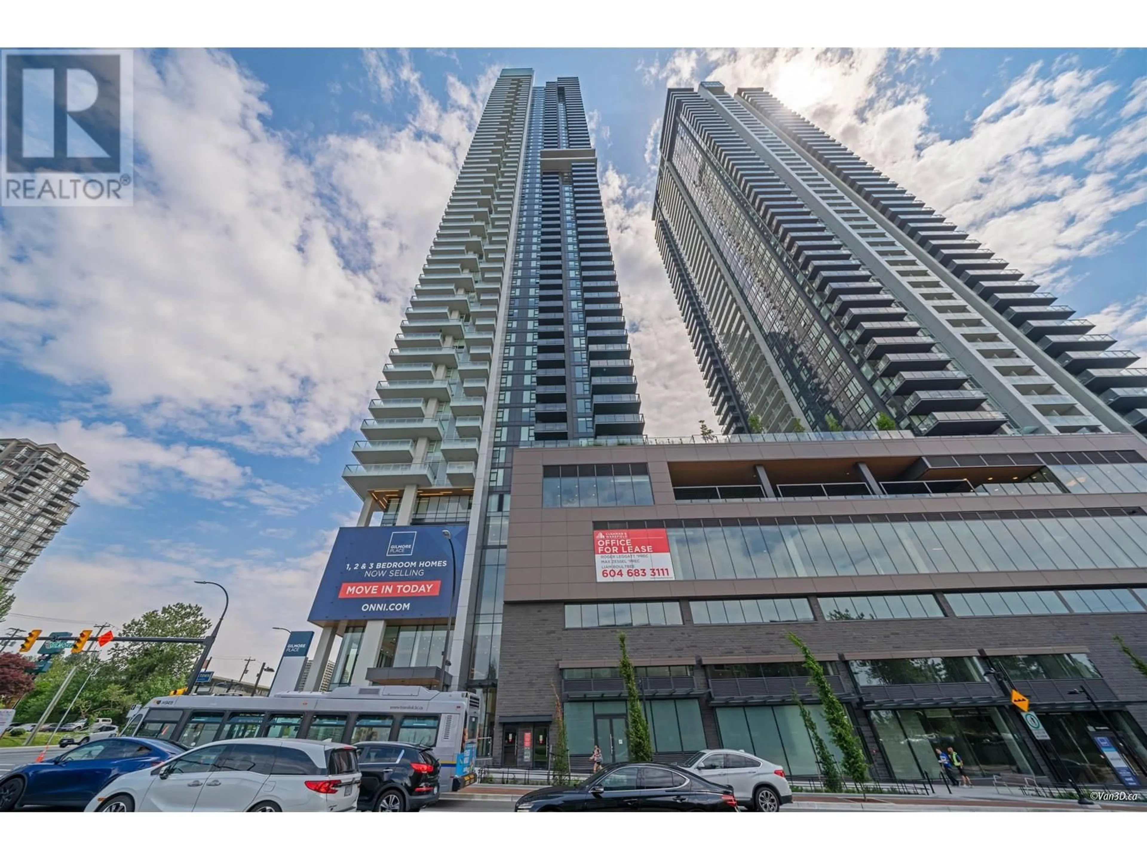 Indoor foyer for 1709 - 2108 GILMORE AVENUE, Burnaby British Columbia V5C0N8