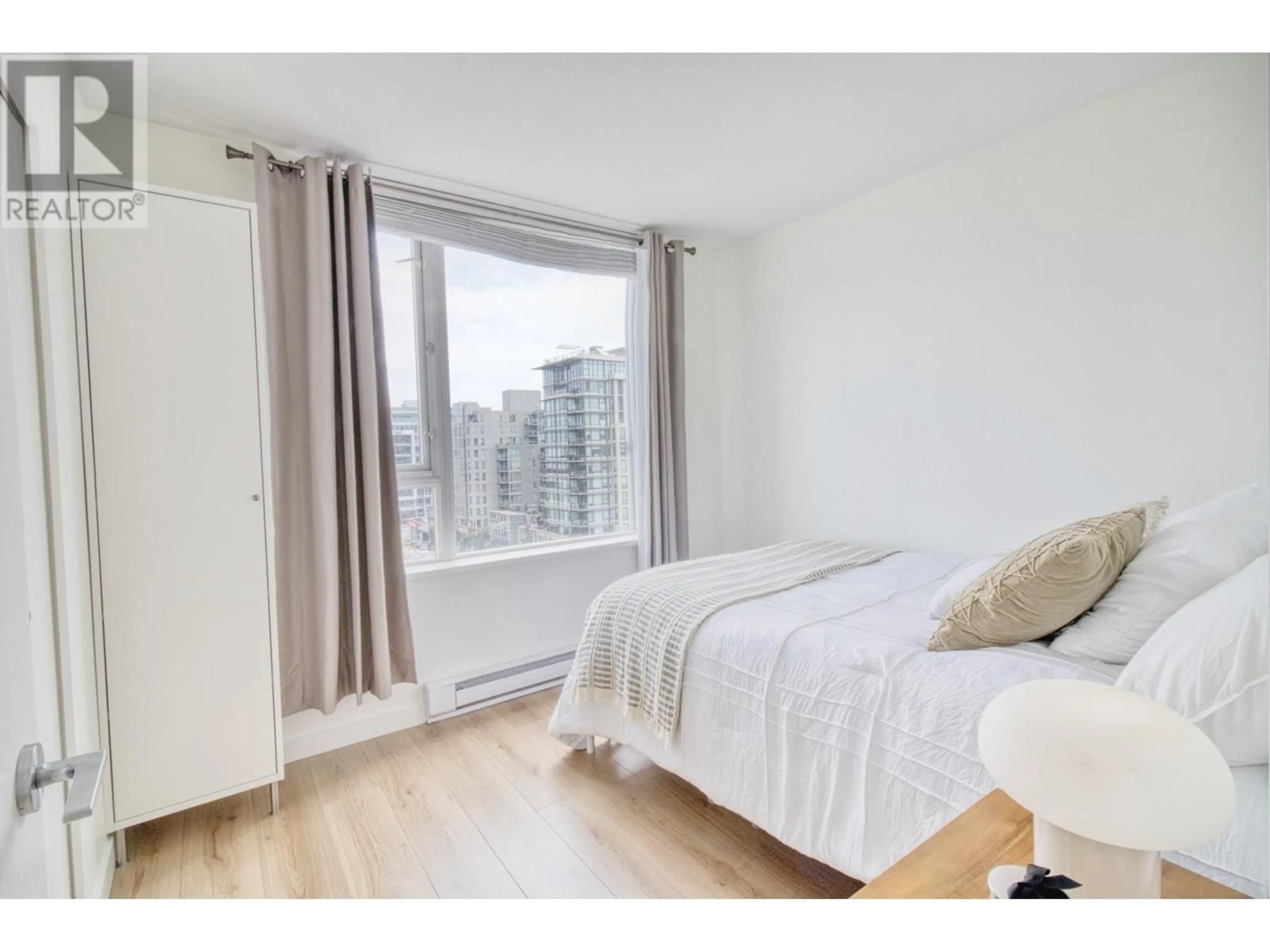 Bedroom with bed, unknown for 803 - 2483 SPRUCE STREET, Vancouver British Columbia V6H4J2