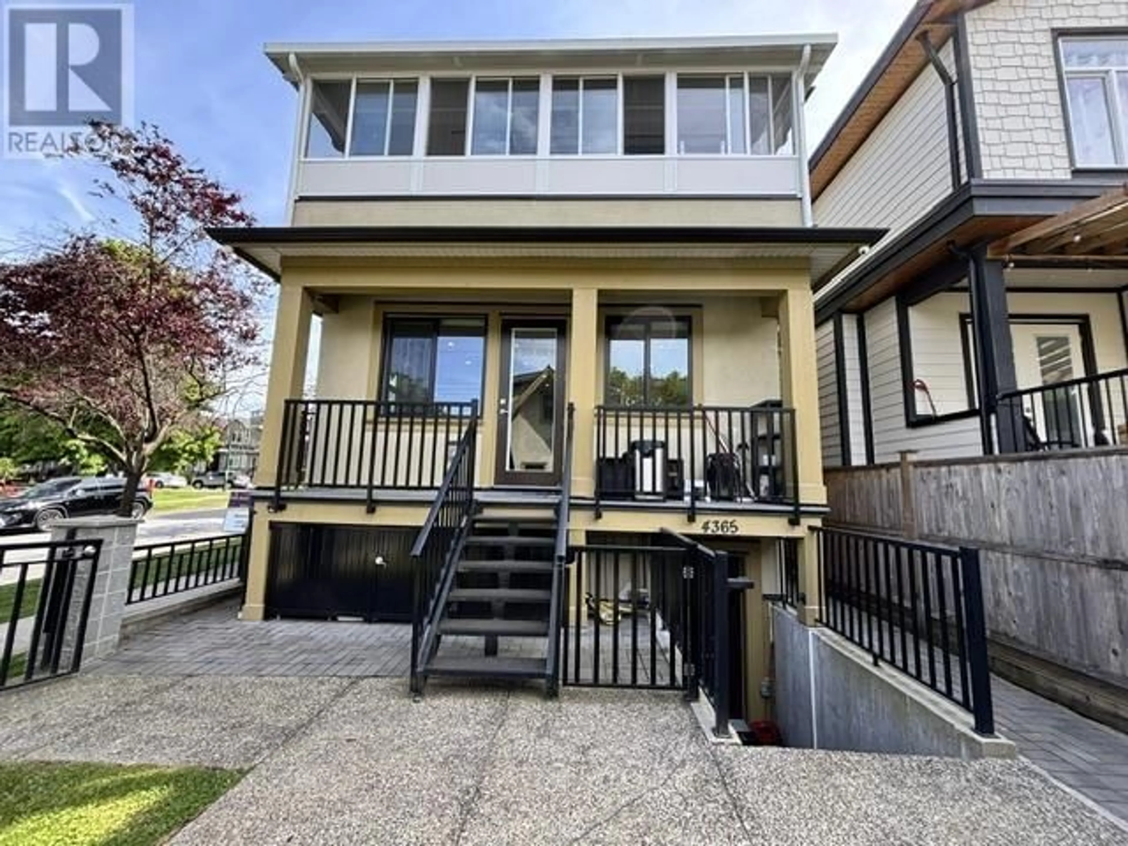 Unknown for 4375 SIDNEY STREET, Vancouver British Columbia V5N5S6