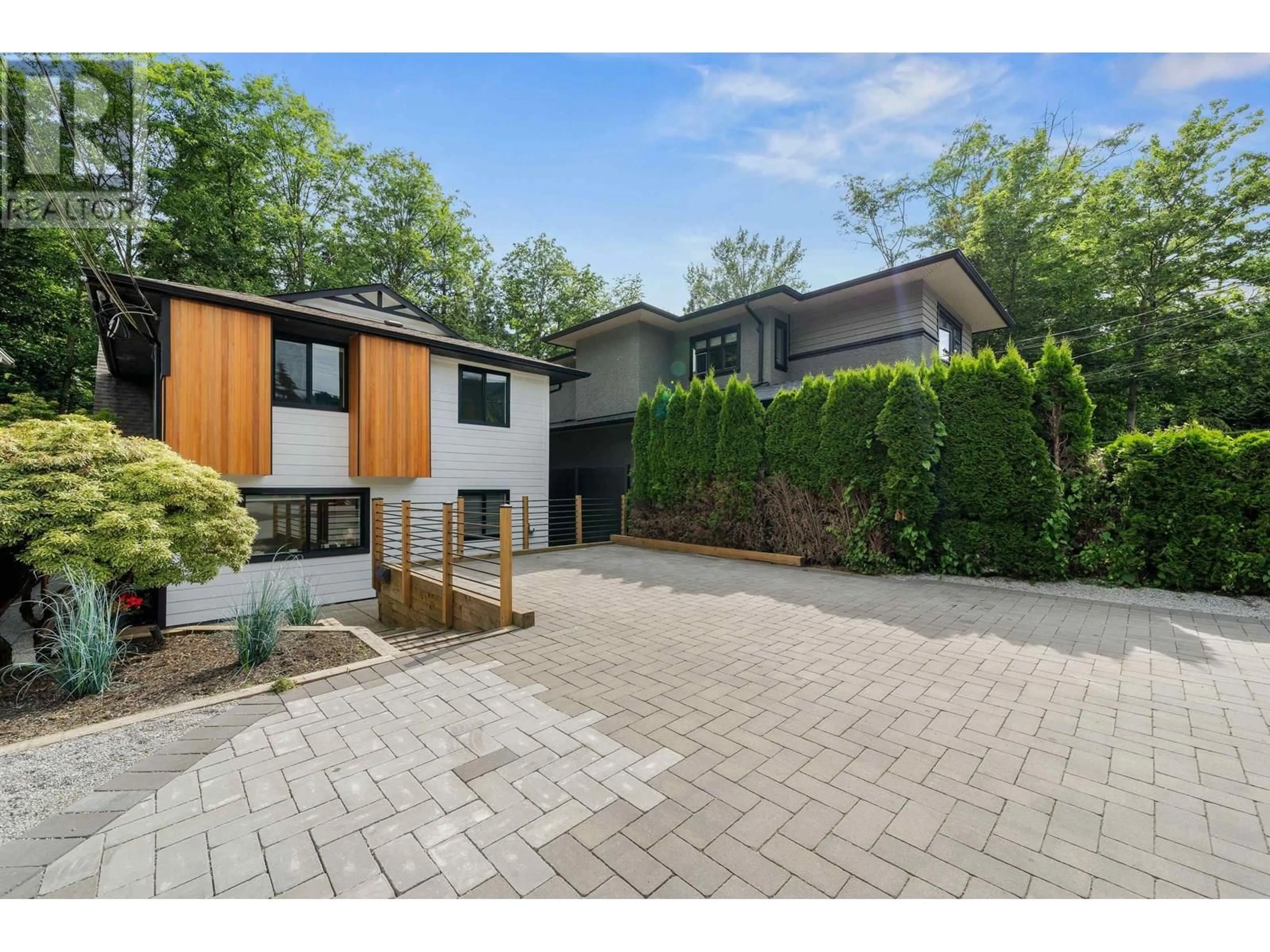 Unknown for 1430 DRAYCOTT ROAD, North Vancouver British Columbia V7J1W2