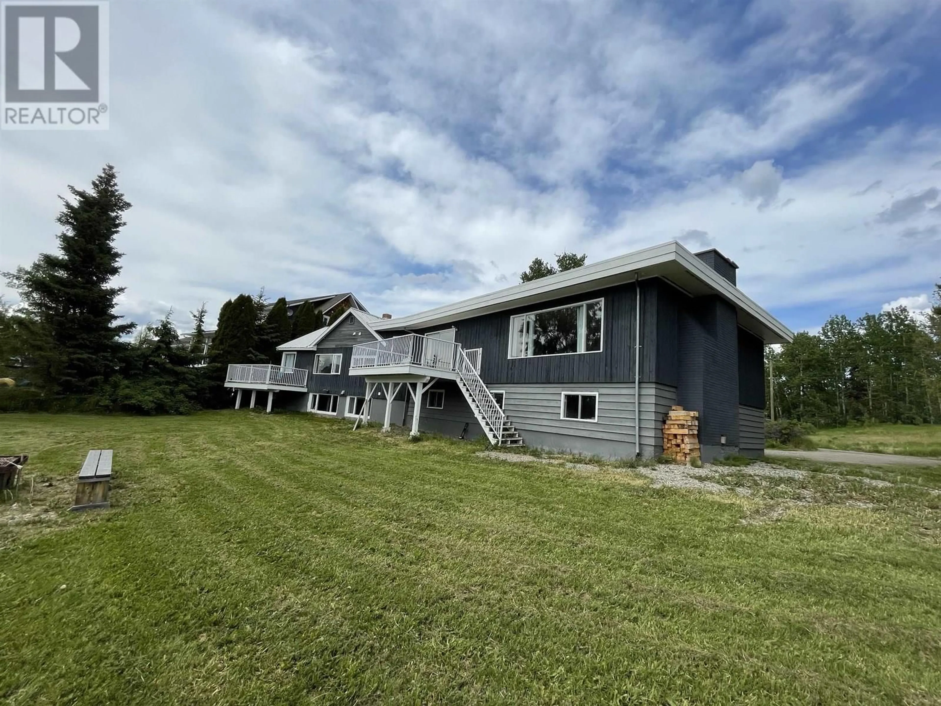 A pic from outside/outdoor area/front of a property/back of a property/a pic from drone, building for 298 PIONEER WAY, Burns Lake British Columbia V0J1E0