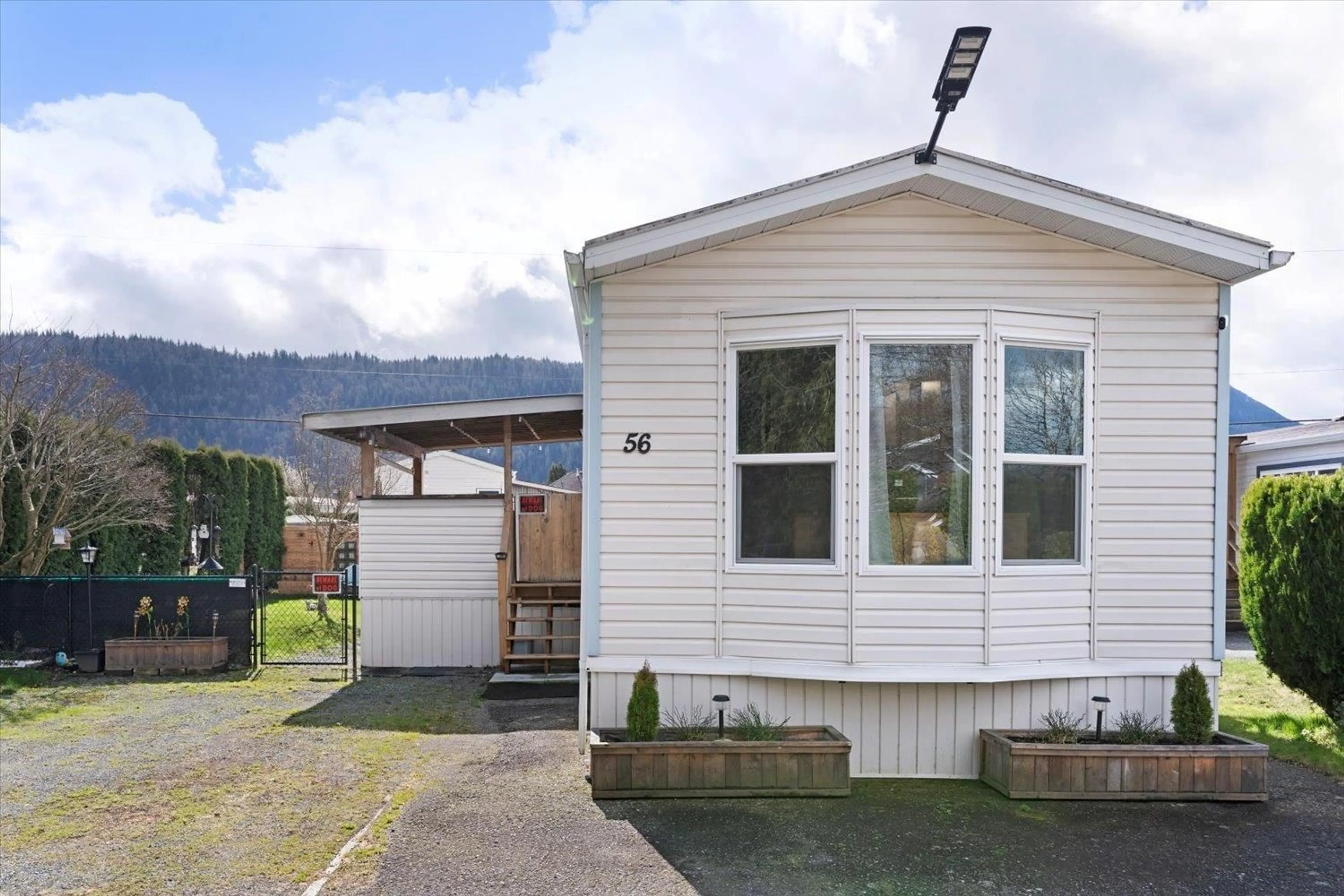 Home with vinyl exterior material, unknown for 56 - 5742 UNSWORTH ROAD, Chilliwack British Columbia V2R3A2
