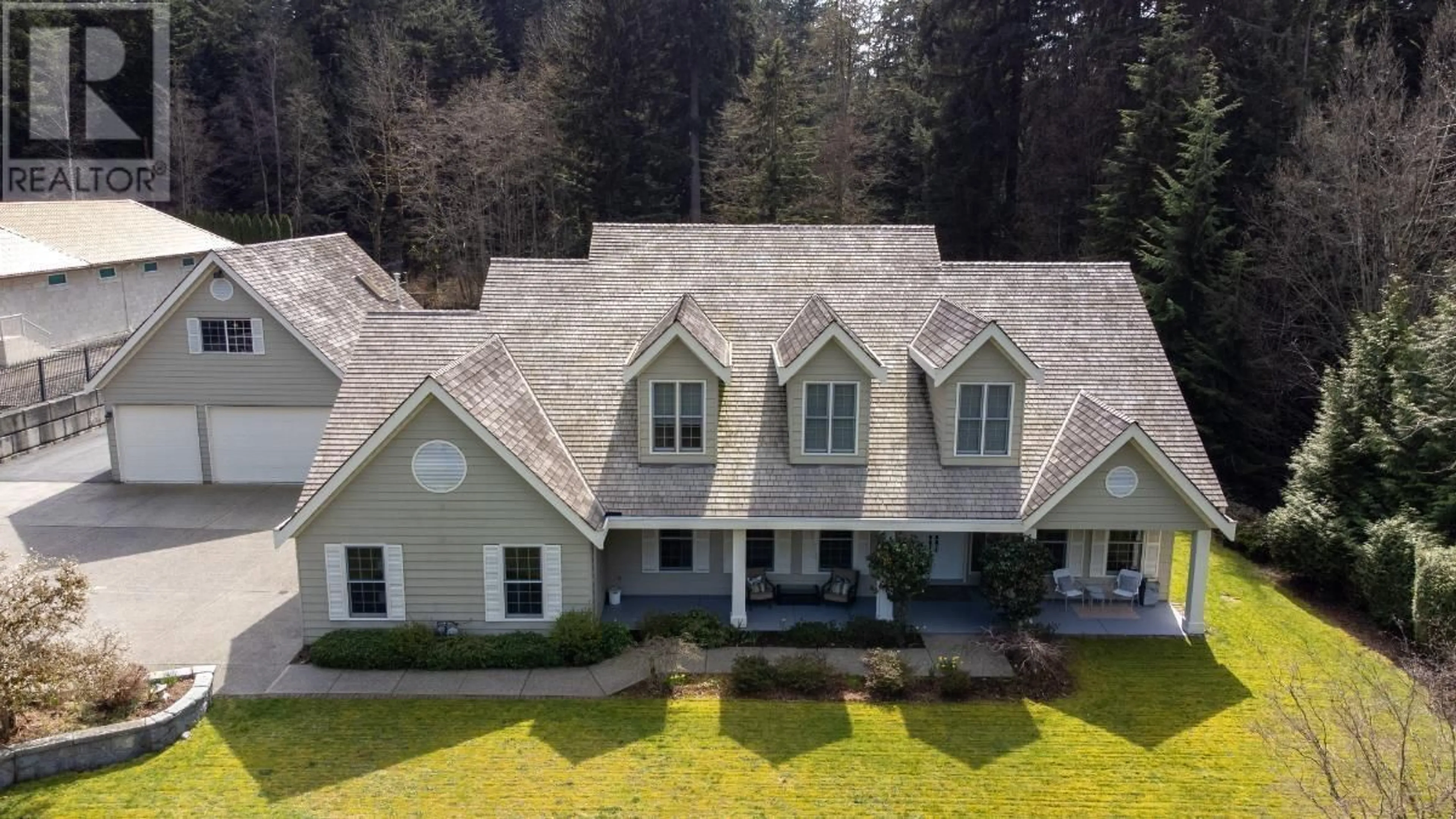 A pic from outside/outdoor area/front of a property/back of a property/a pic from drone, unknown for 120 STRONG ROAD, Anmore British Columbia V3H5E9