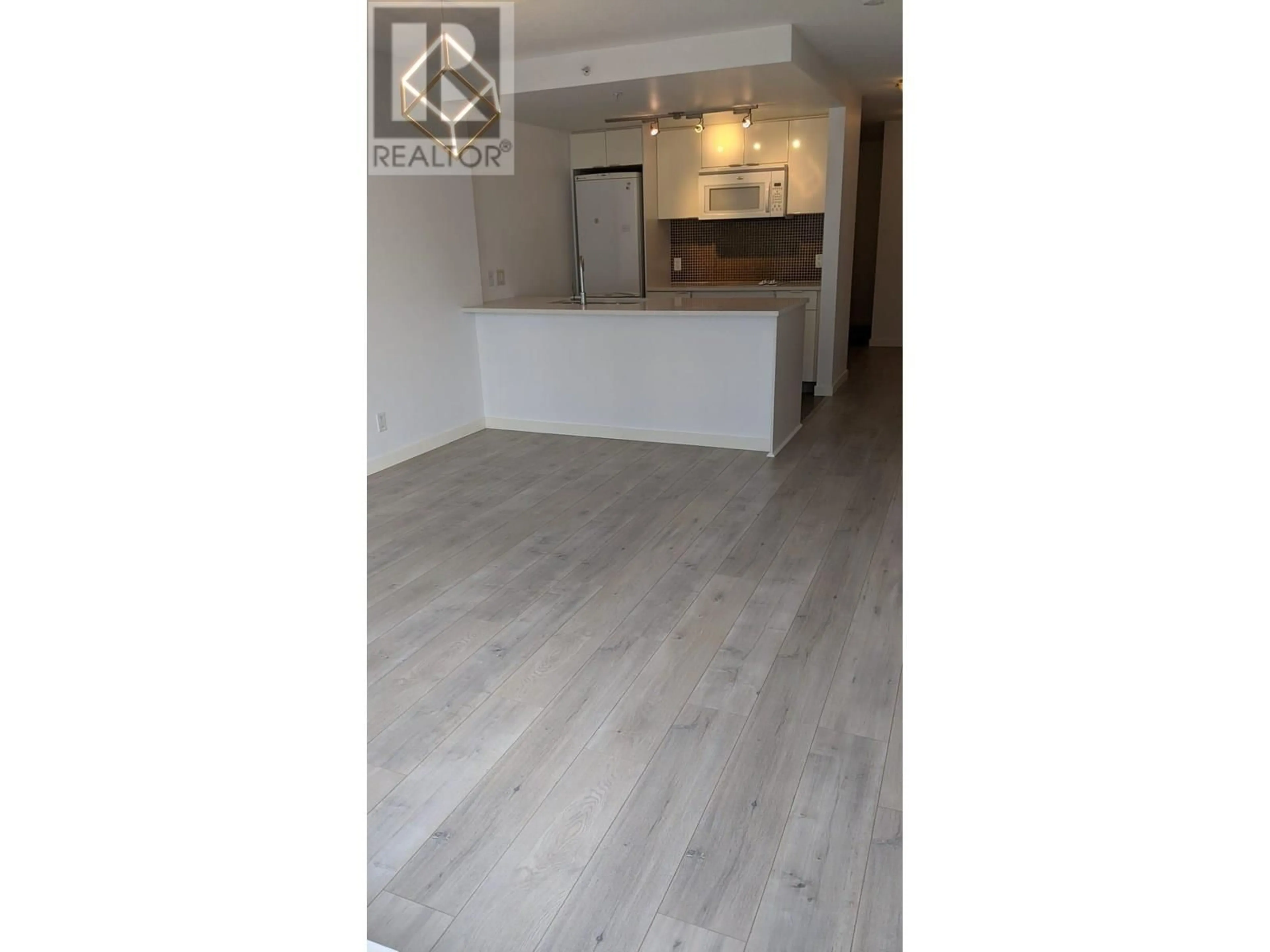 Open concept kitchen, wood/laminate floor for 2201 - 233 ROBSON STREET, Vancouver British Columbia V6B0E8