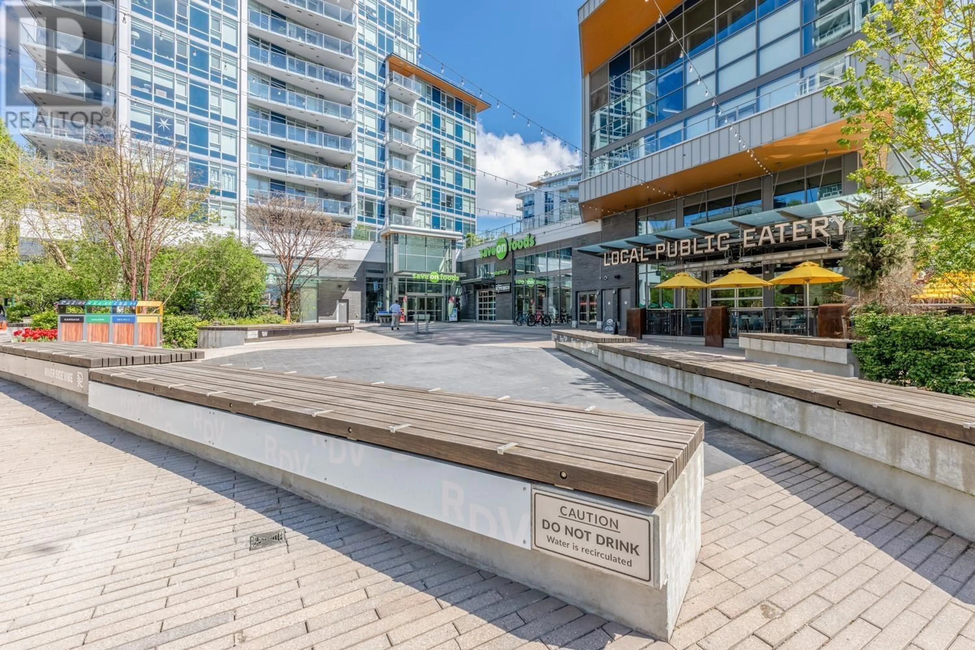 Patio, street for 1501 - 8533 RIVER DISTRICT CROSSING, Vancouver British Columbia V5S0H2