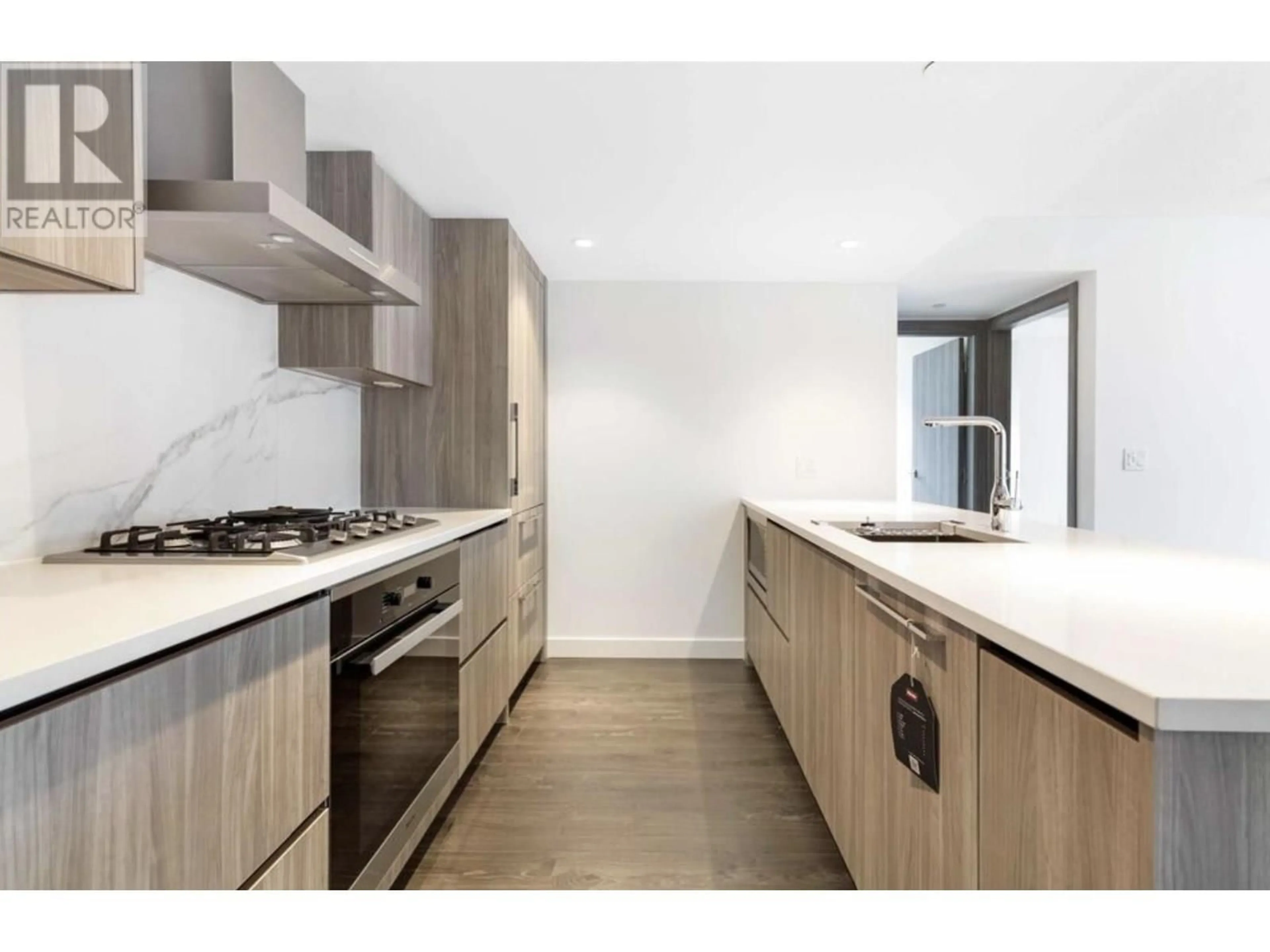 Standard kitchen, unknown for 802 - 8555 CAPSTAN WAY, Richmond British Columbia V6X0W1